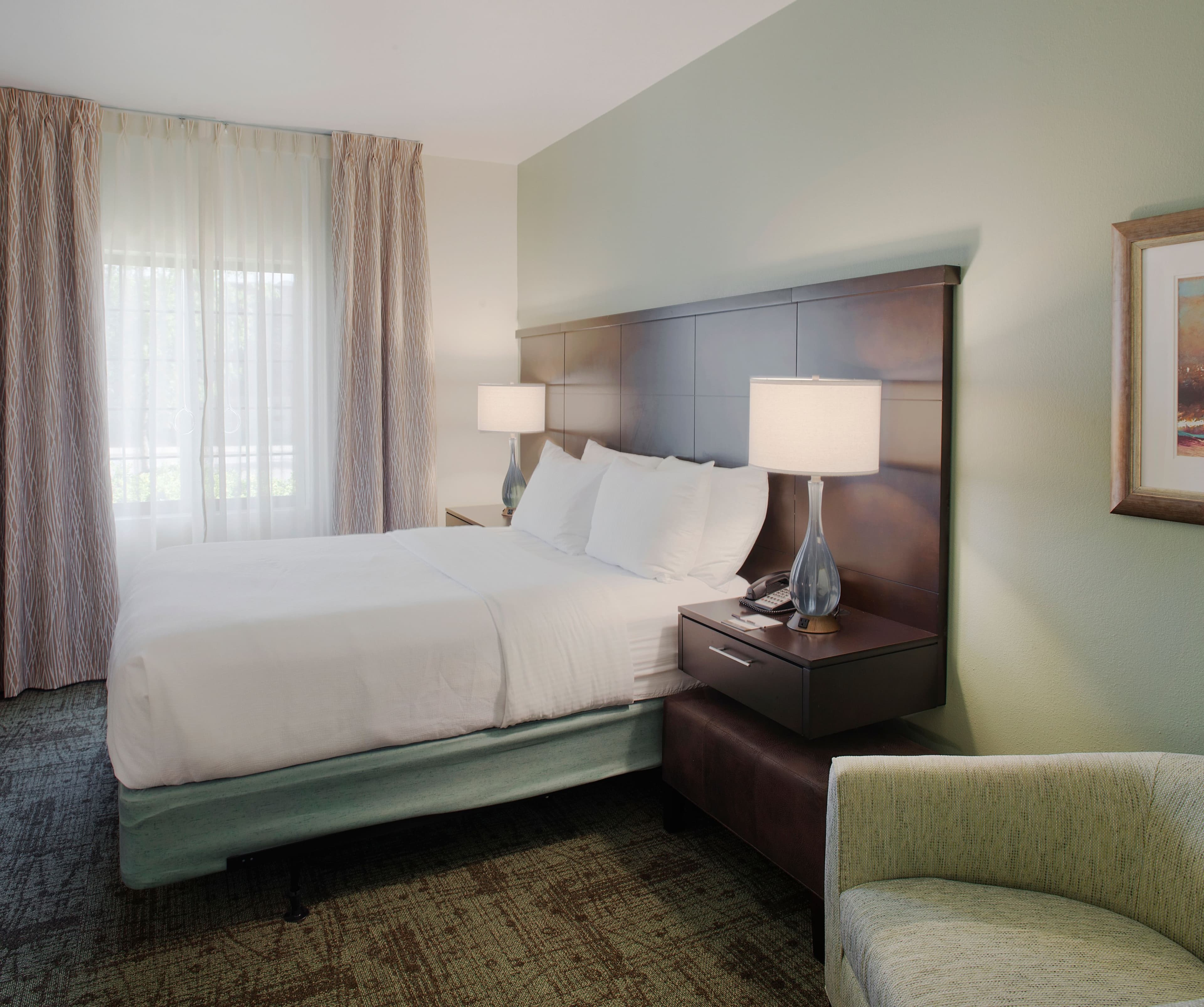 Staybridge Suites Fayetteville/Univ of Arkansas — 7