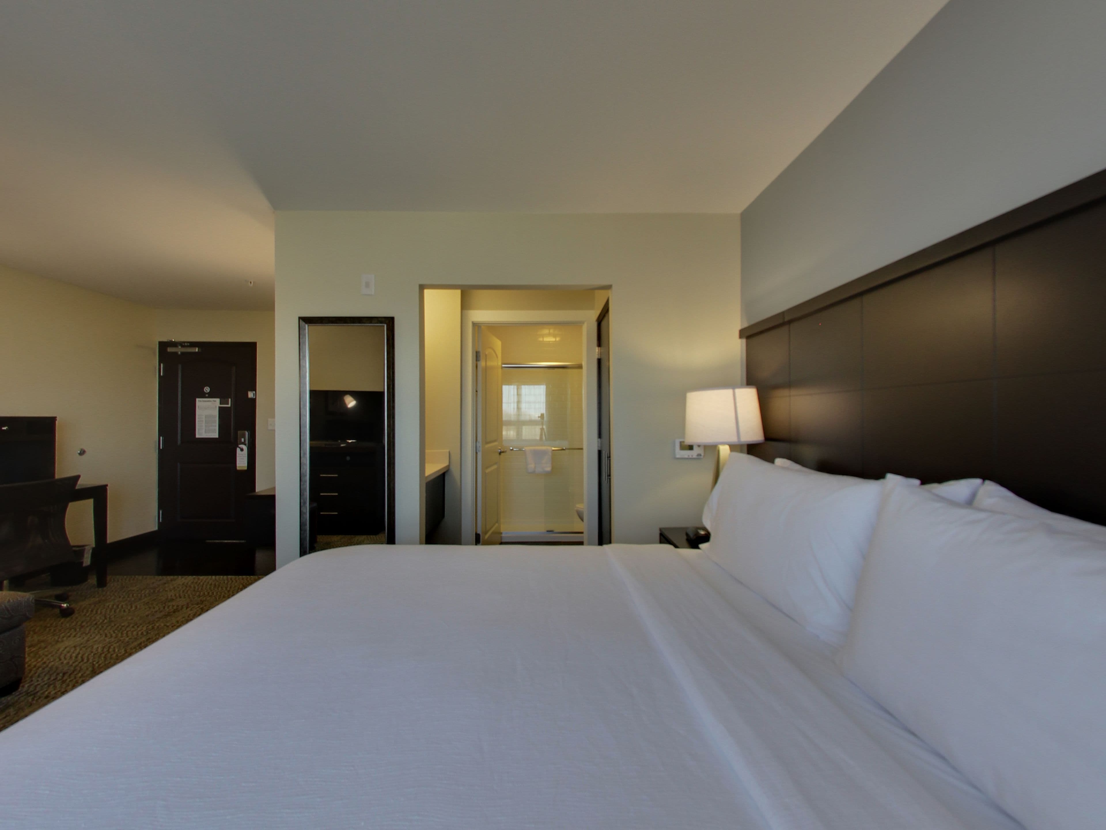 Staybridge Suites Madison - Fitchburg - Image 3