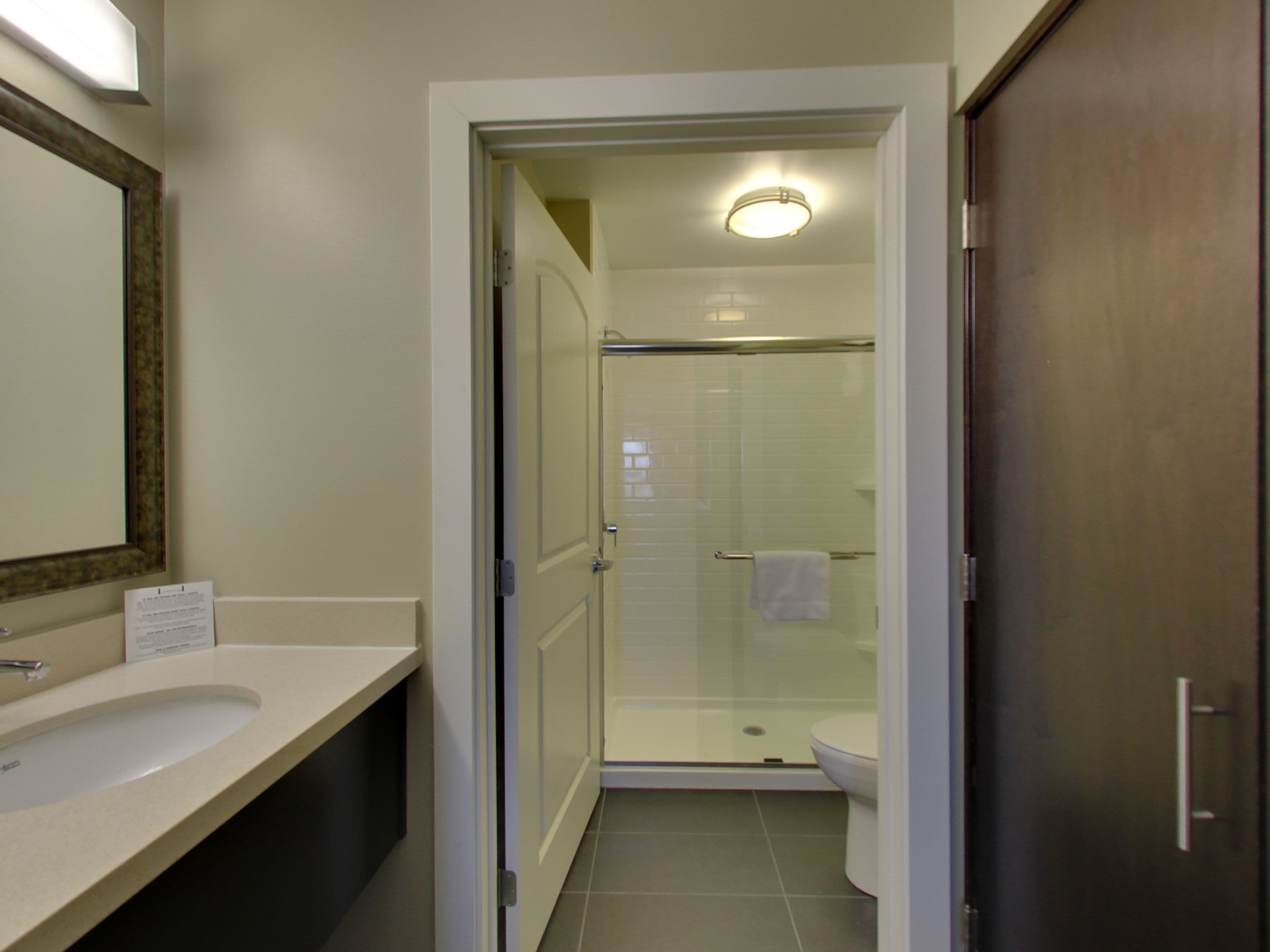 Staybridge Suites Madison - Fitchburg — 12