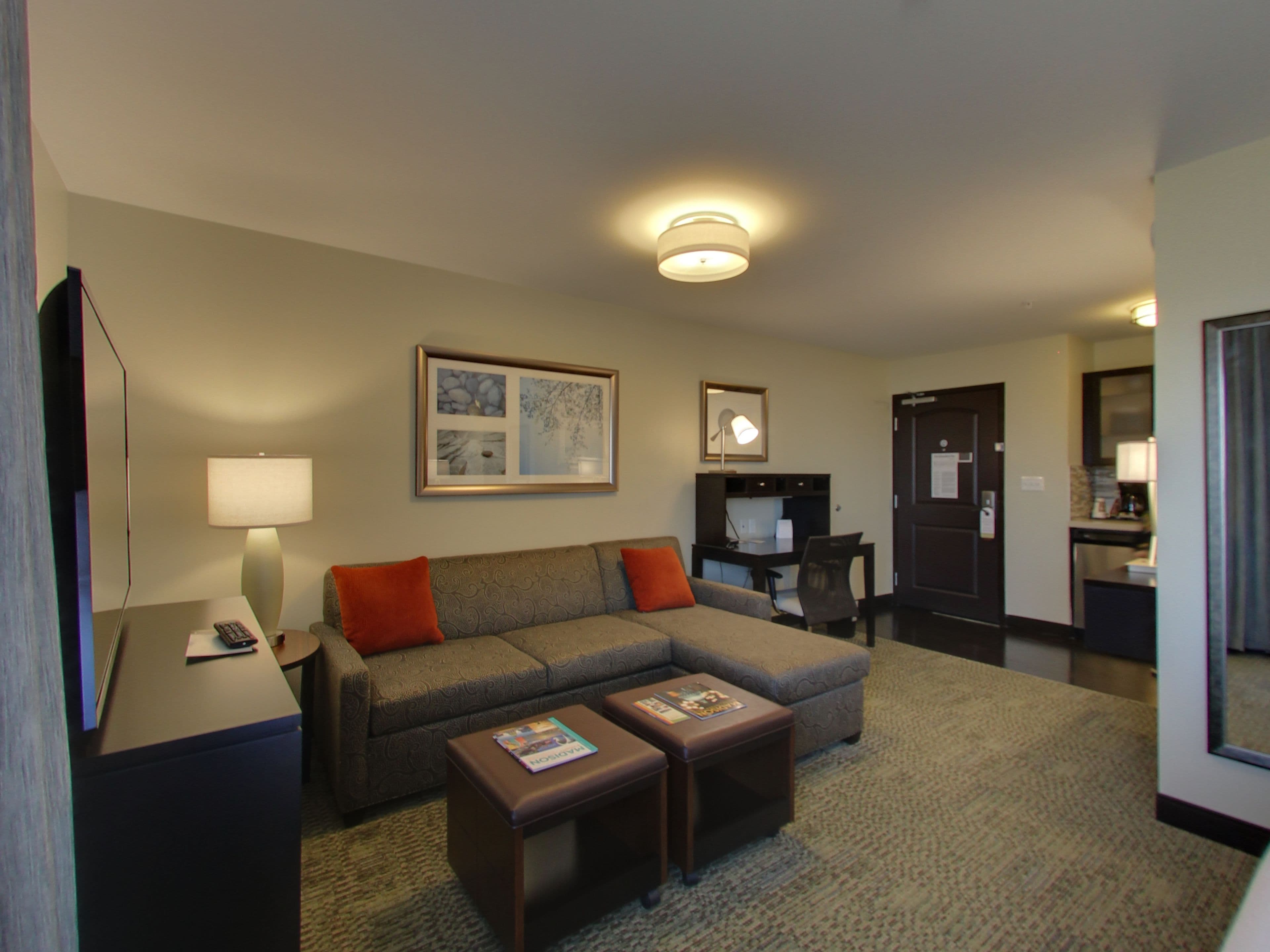 Staybridge Suites Madison - Fitchburg — 11
