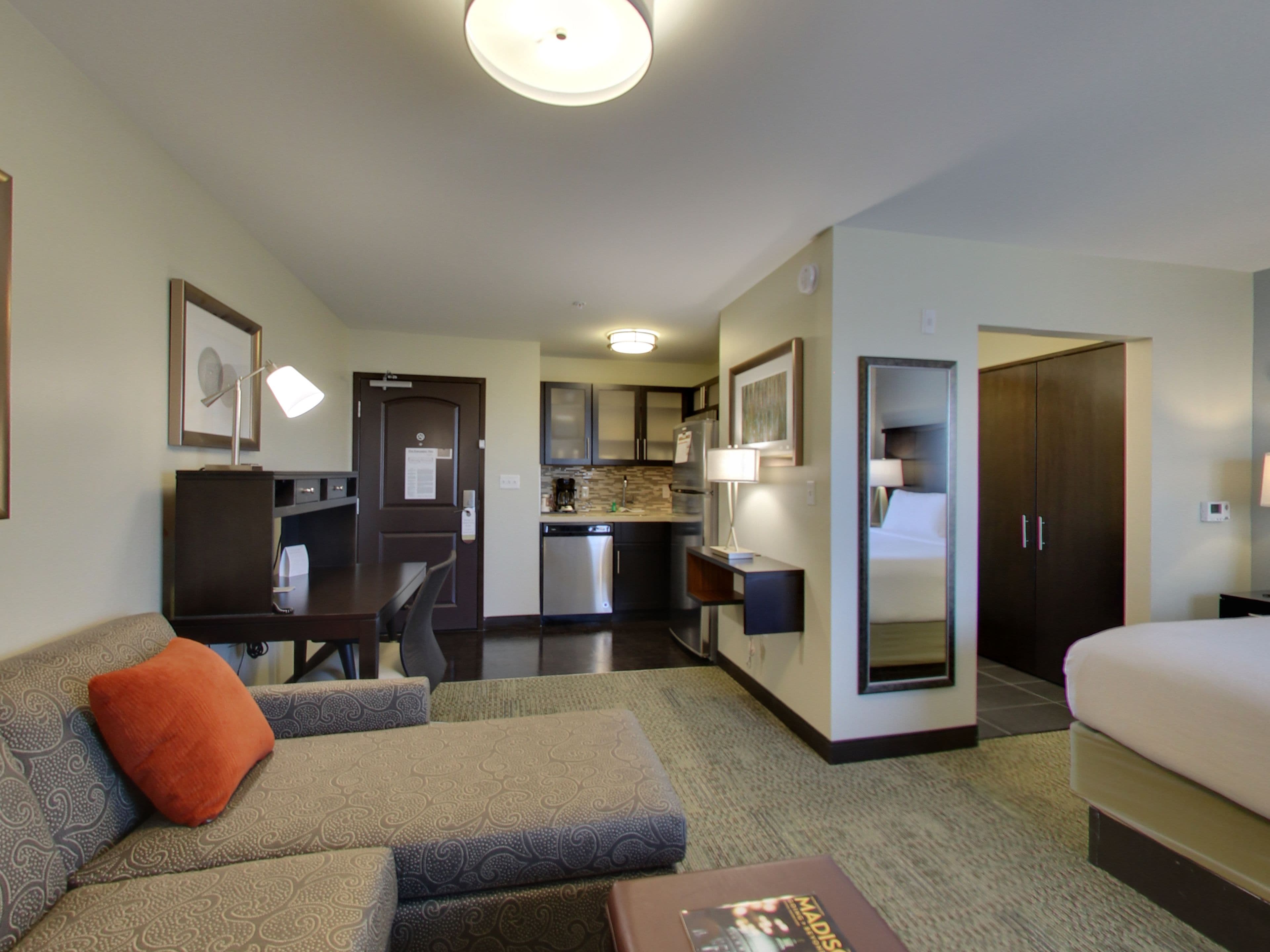 Staybridge Suites Madison - Fitchburg — 14
