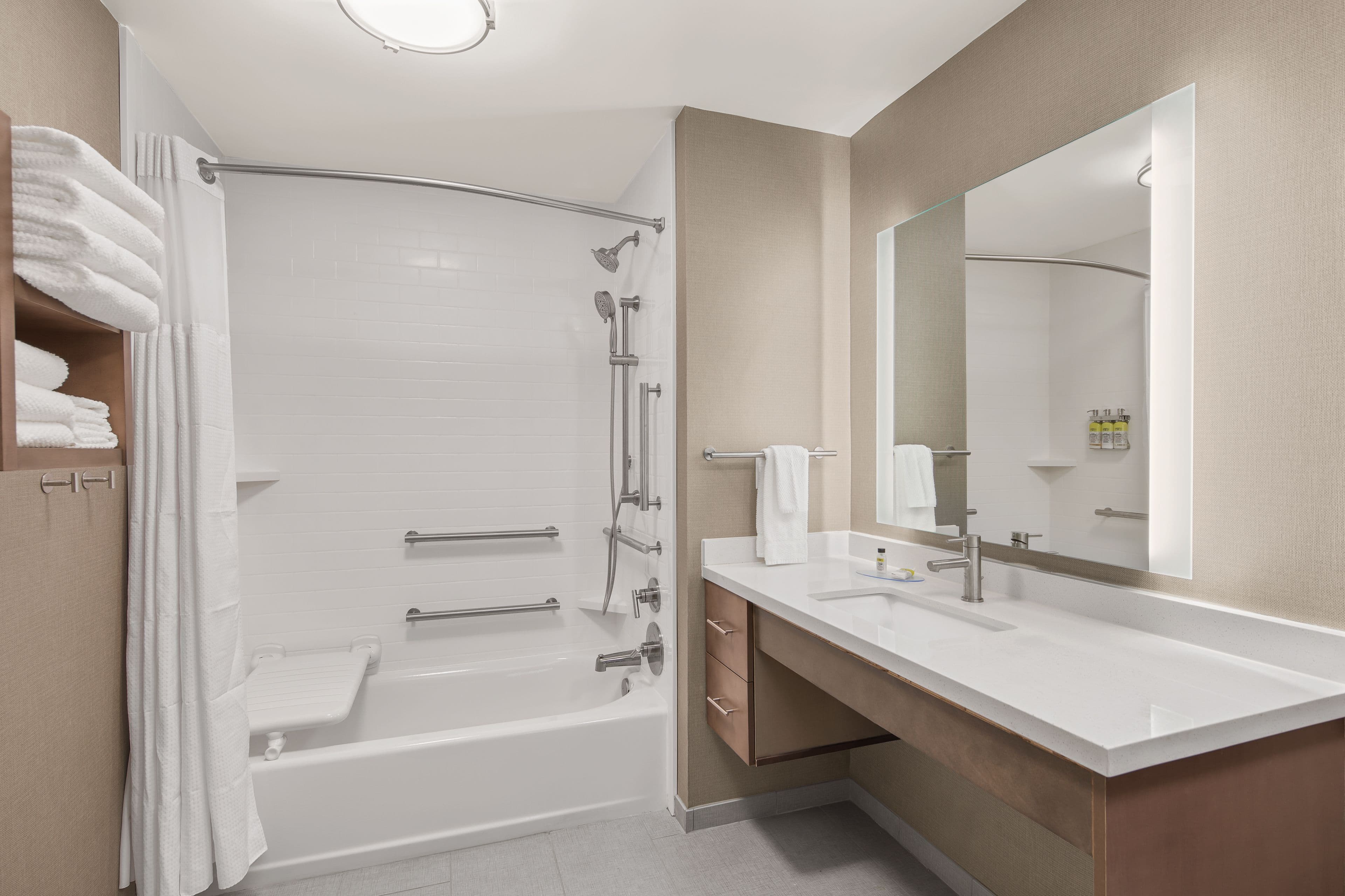 Staybridge Suites Florence - Center — 11