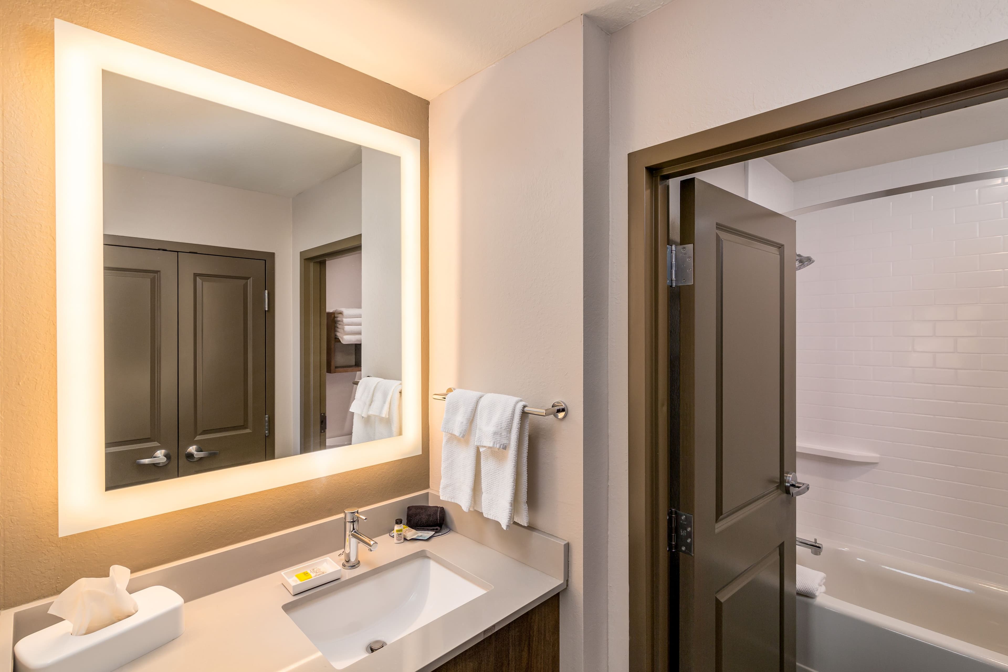 Staybridge Suites Florence - Cincinnati South — 13
