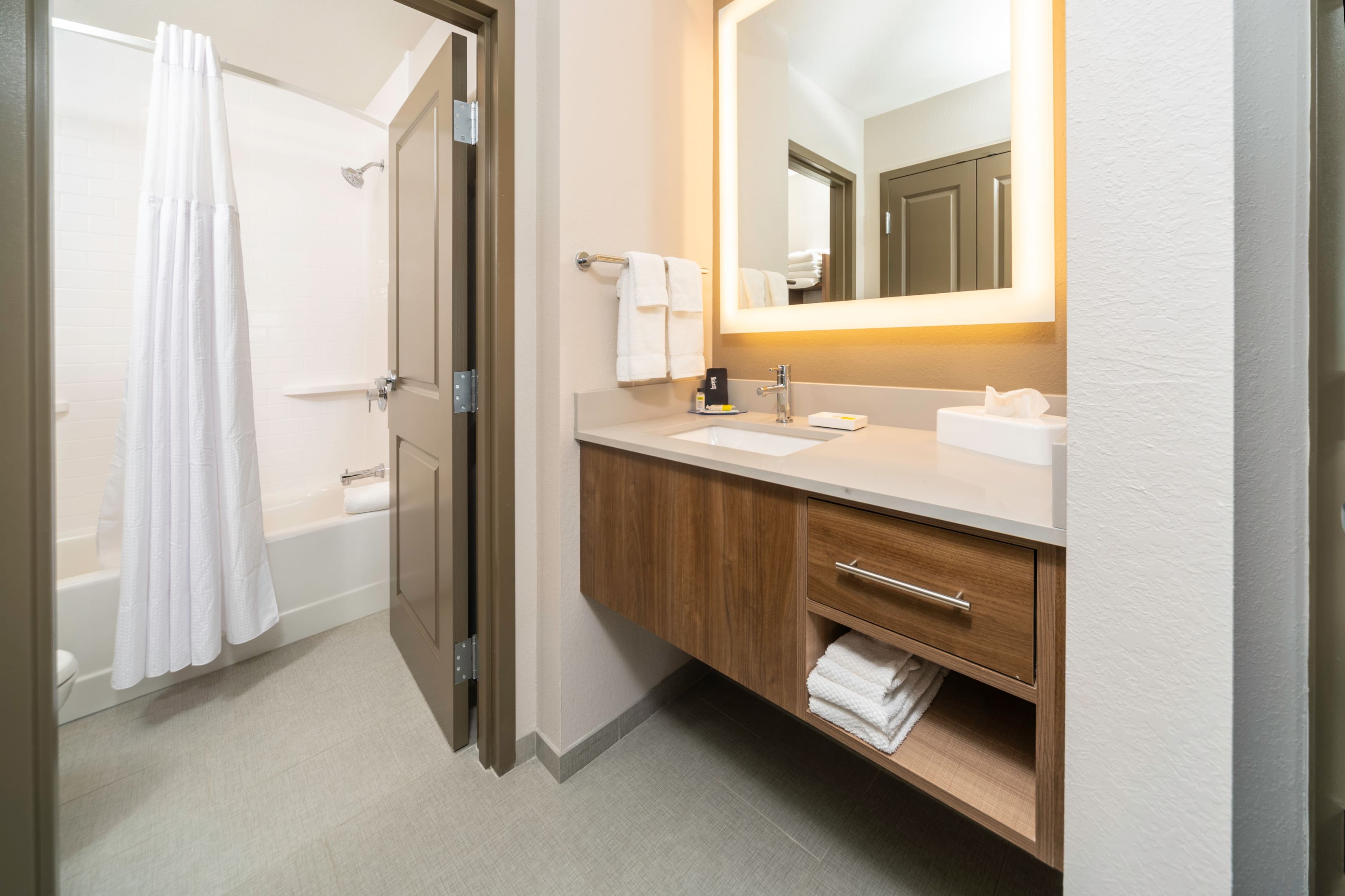Staybridge Suites Florence - Cincinnati South — 16