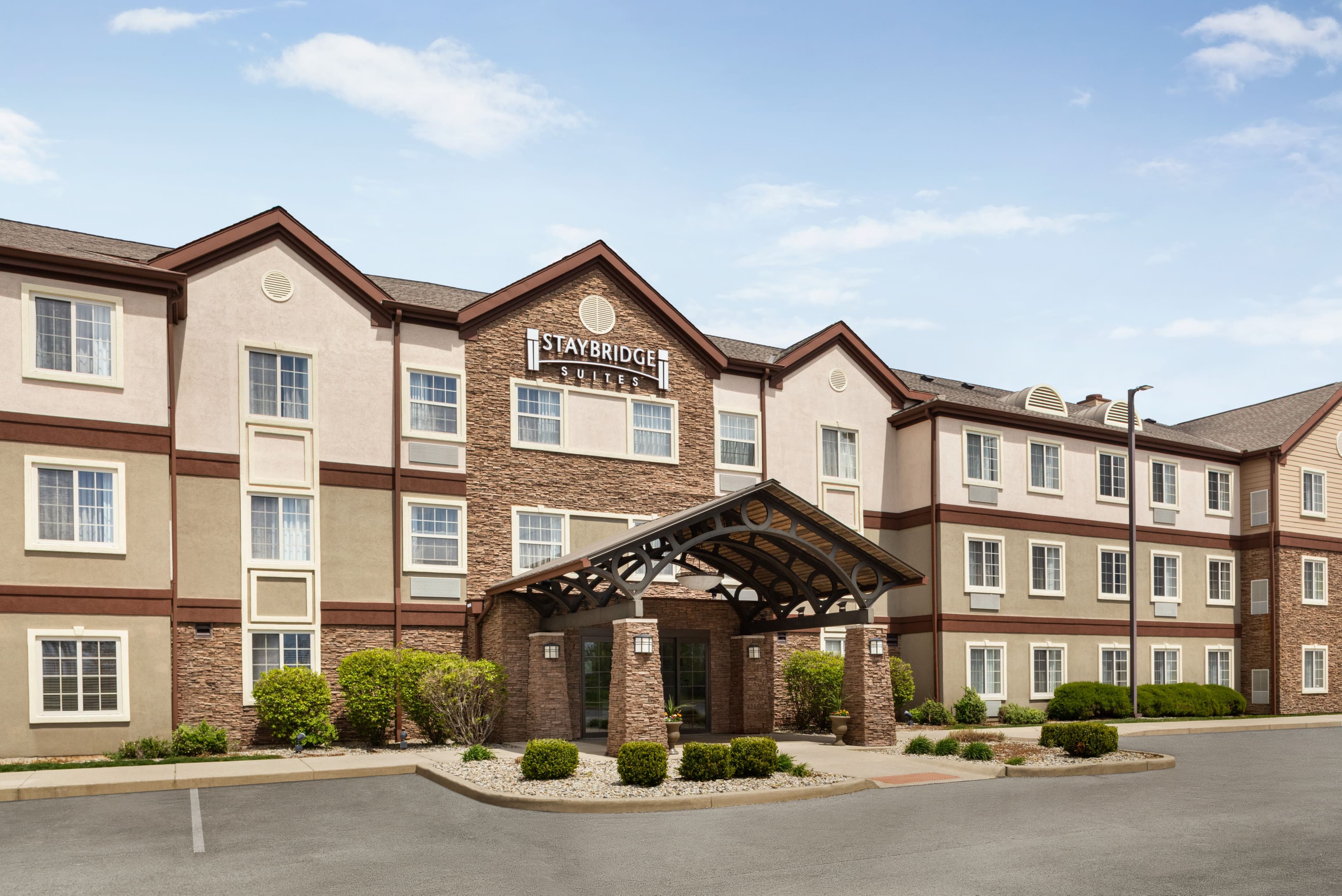 Staybridge Suites Fort Wayne - Image 1