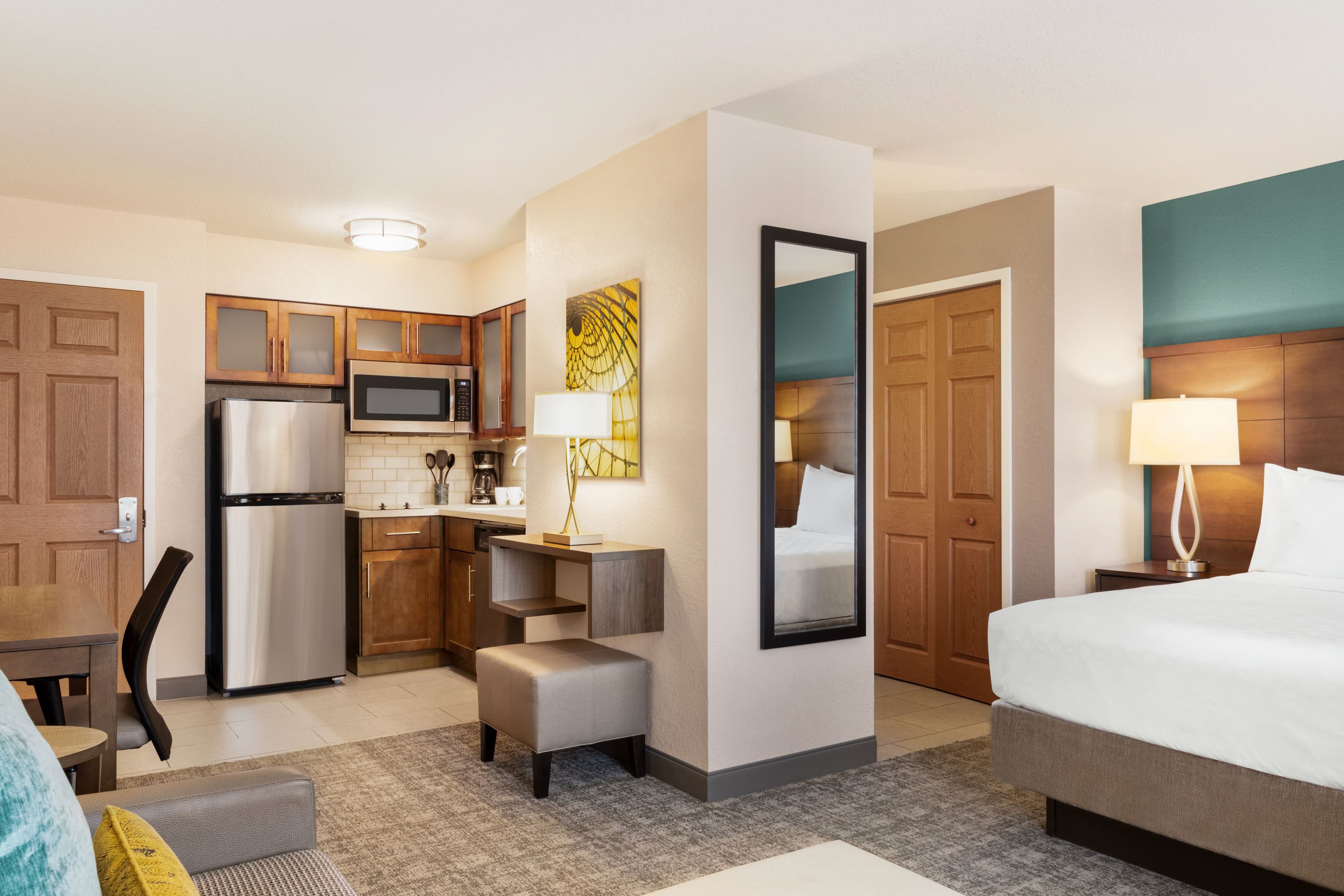 Staybridge Suites Fort Wayne - Image 3