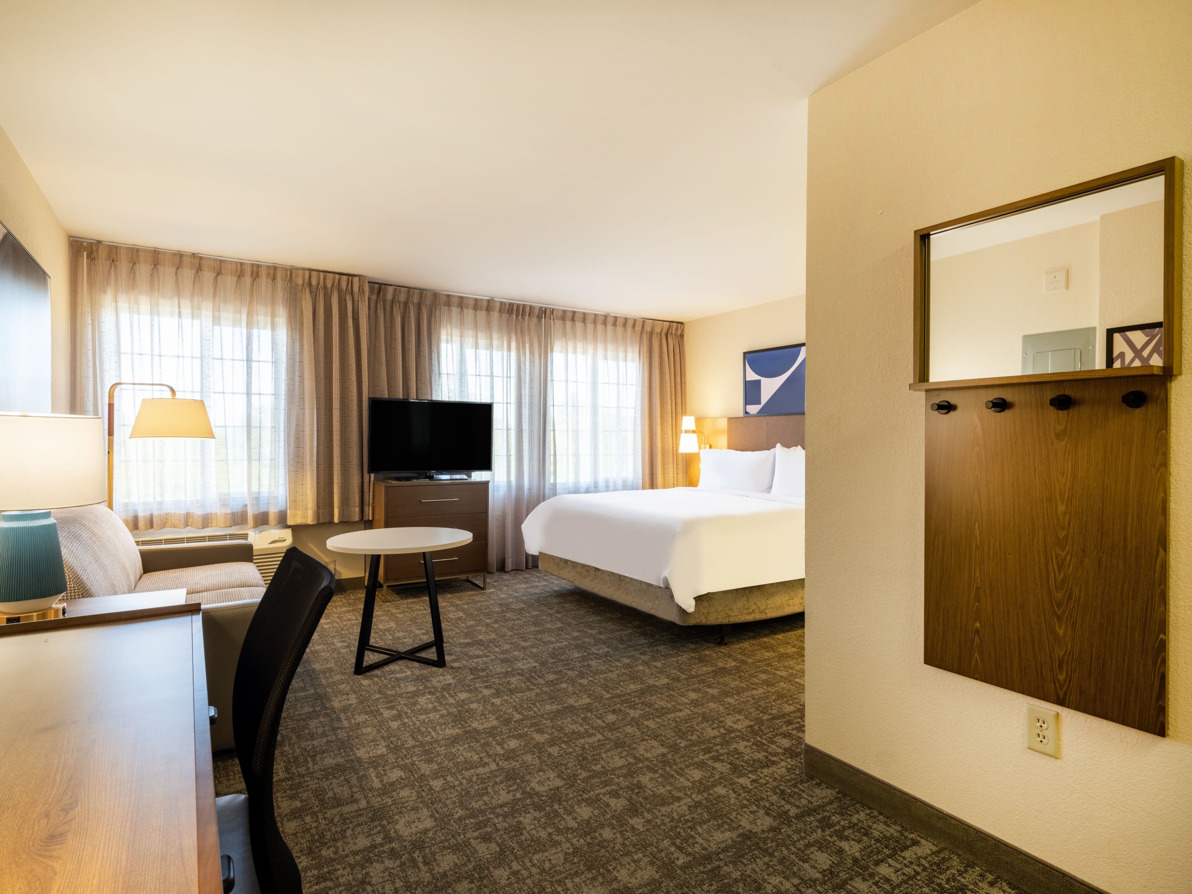 Staybridge Suites Milwaukee Airport South - Image 3