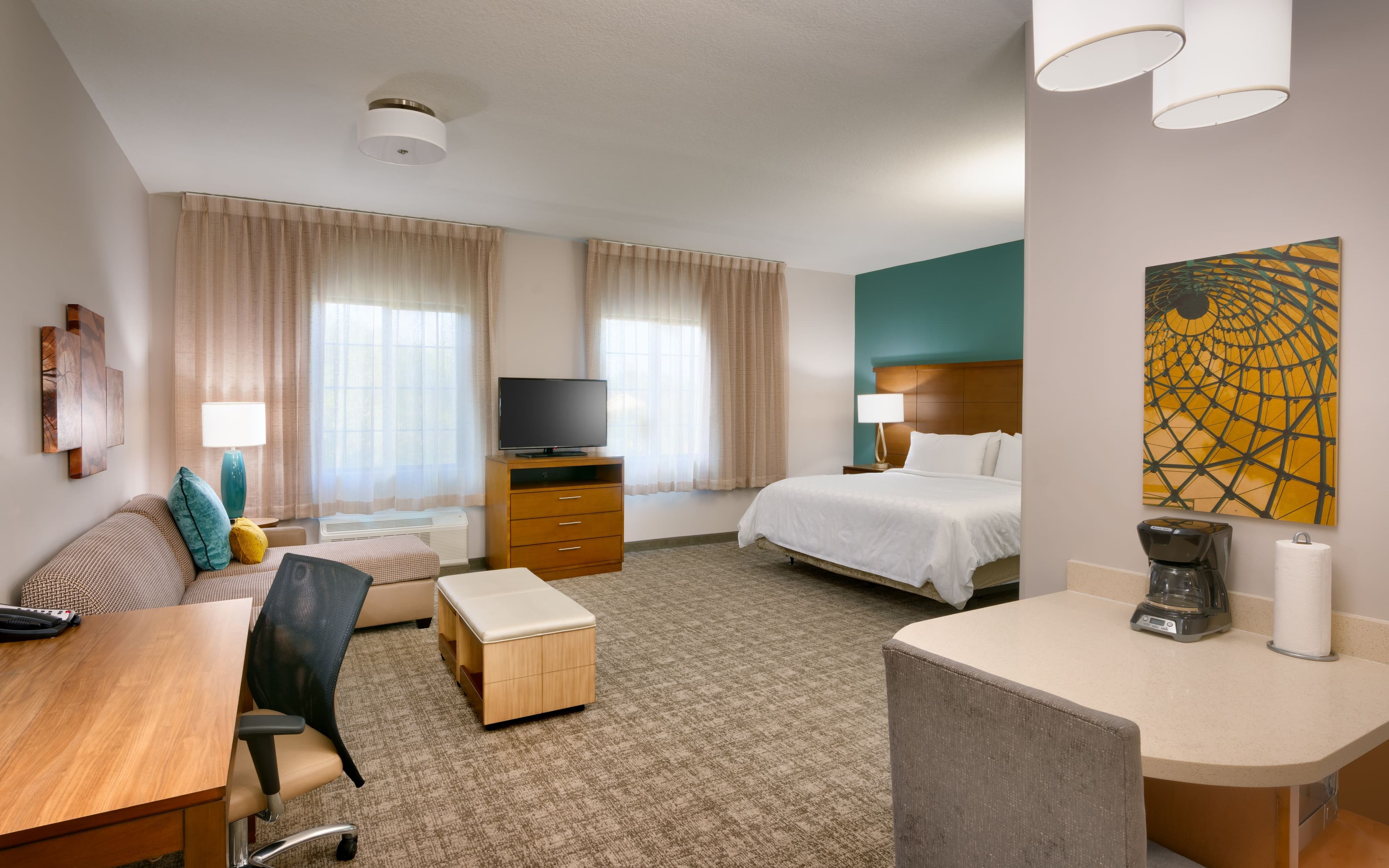 Staybridge Suites Gainesville I-75 — 9