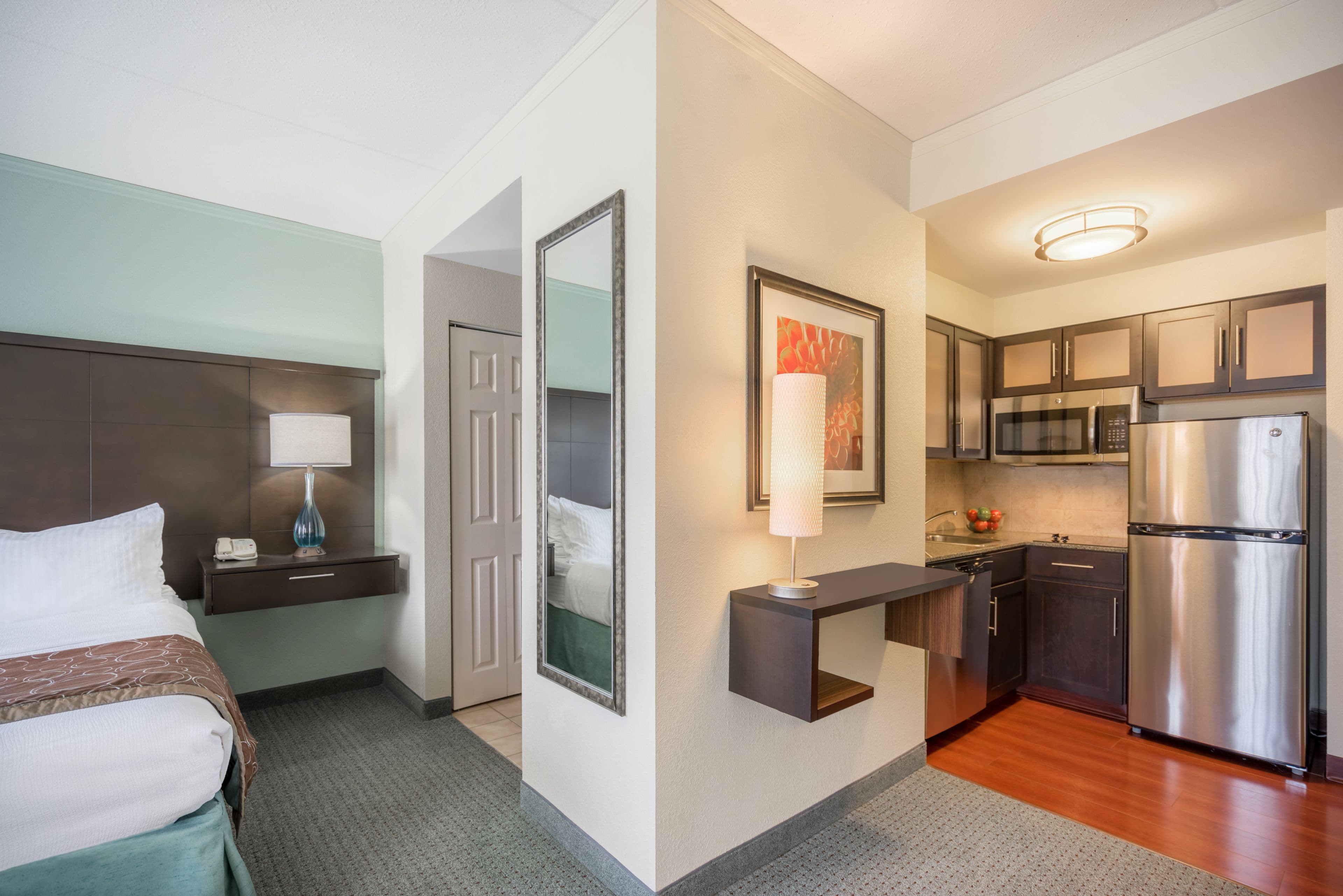 Staybridge Suites Wilmington - Brandywine Valley — 2
