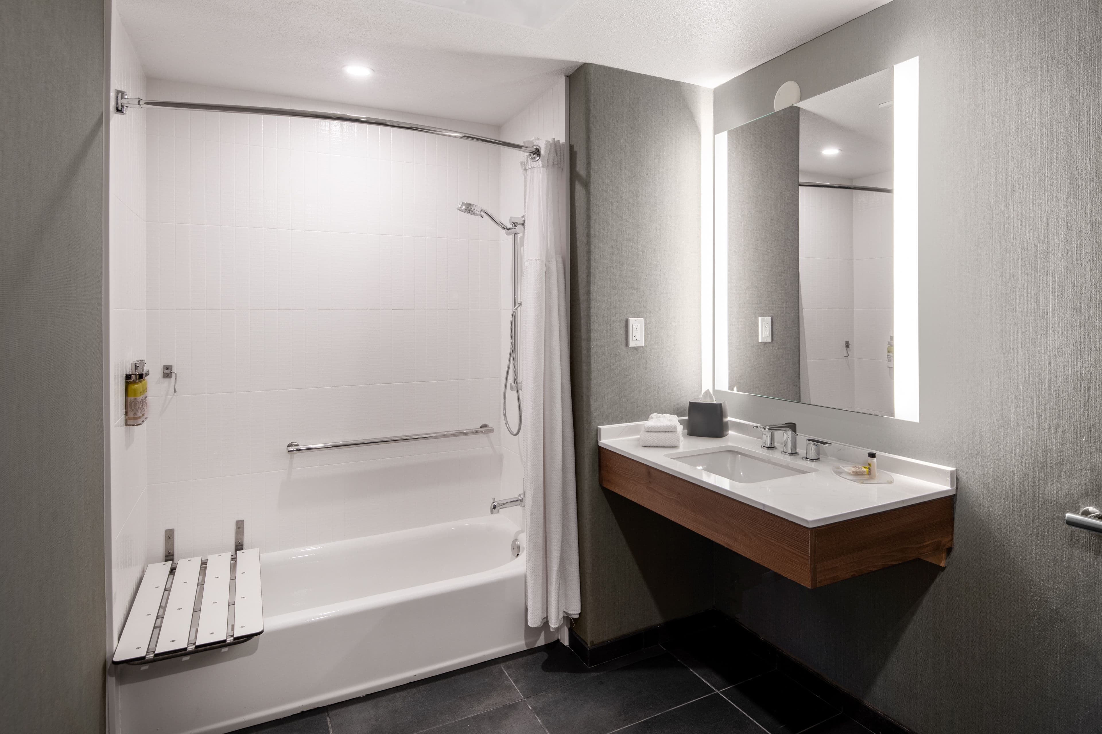 Staybridge Suites Phoenix - Glendale Sports Dist — 12