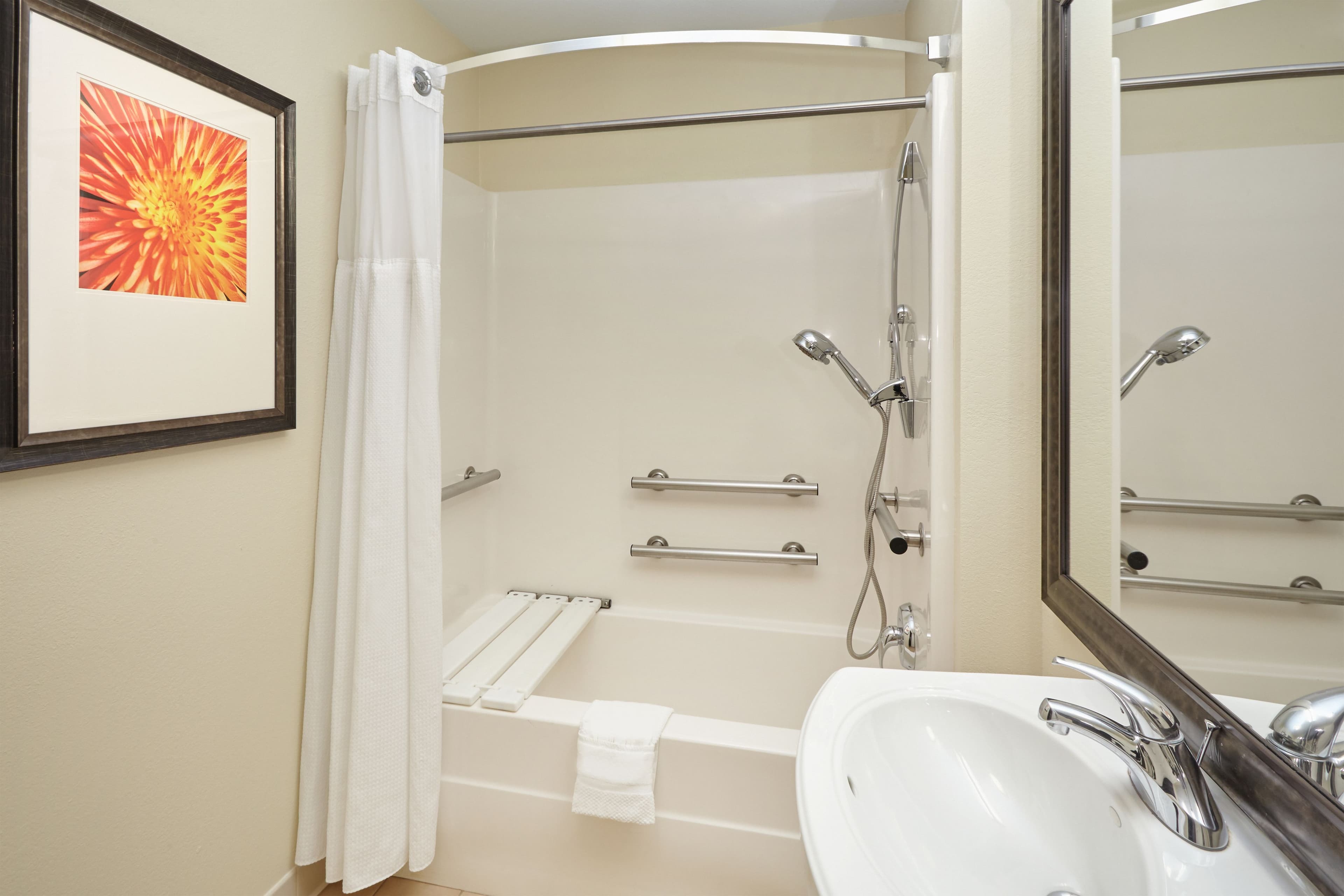 Staybridge Suites Chicago -- Glenview — 13