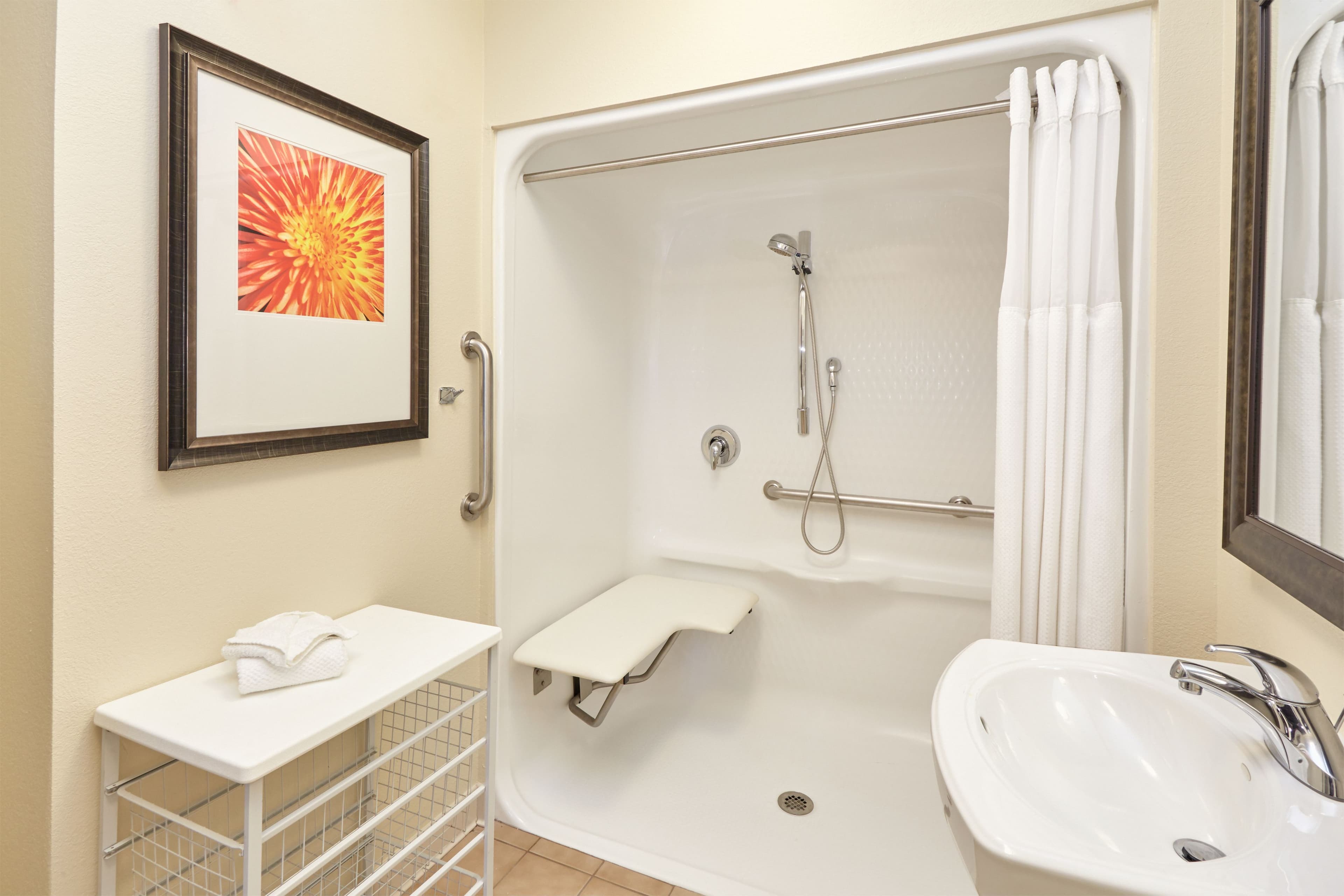 Staybridge Suites Chicago -- Glenview — 16