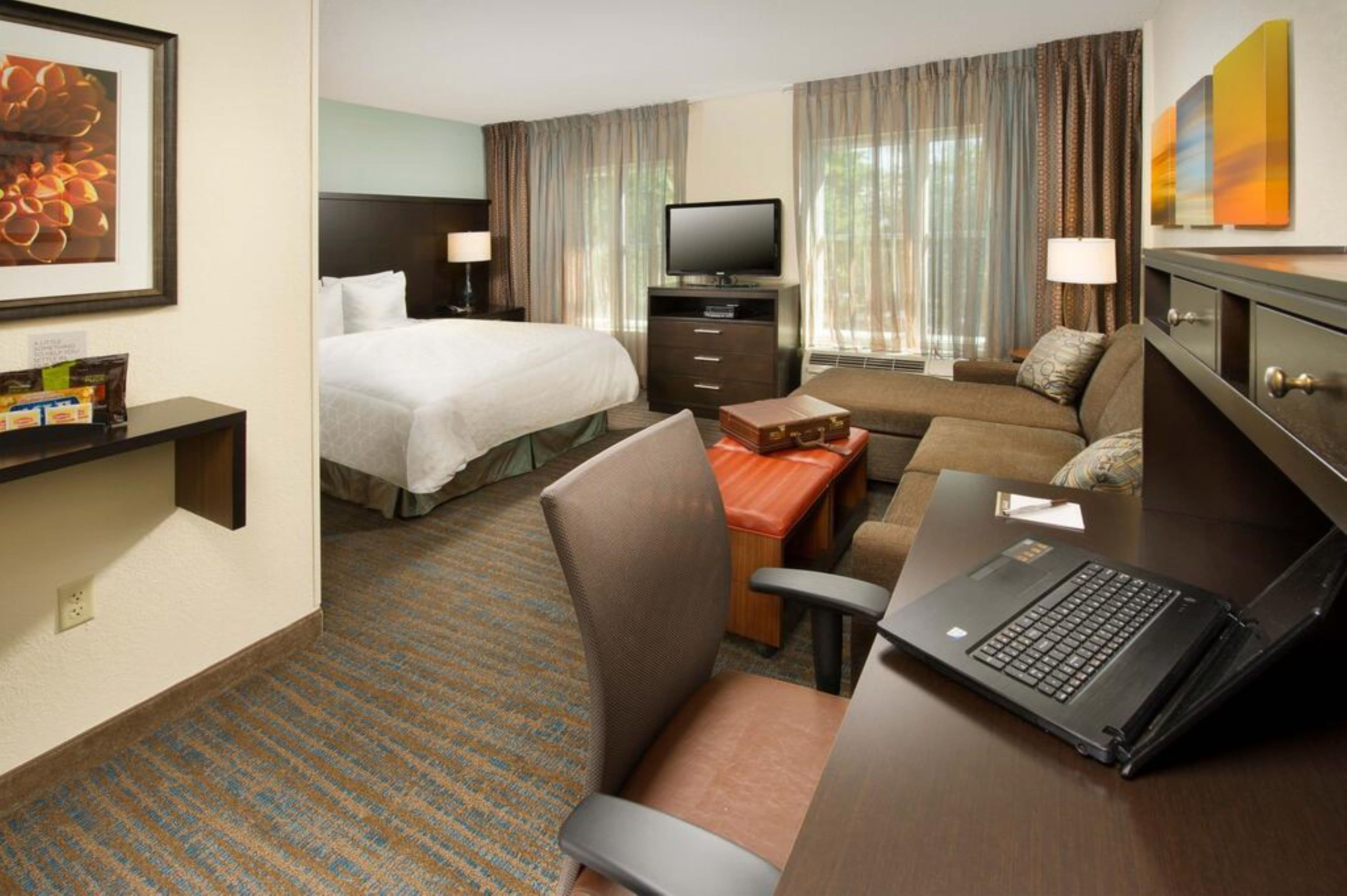 Staybridge Suites Chicago -- Glenview — 12