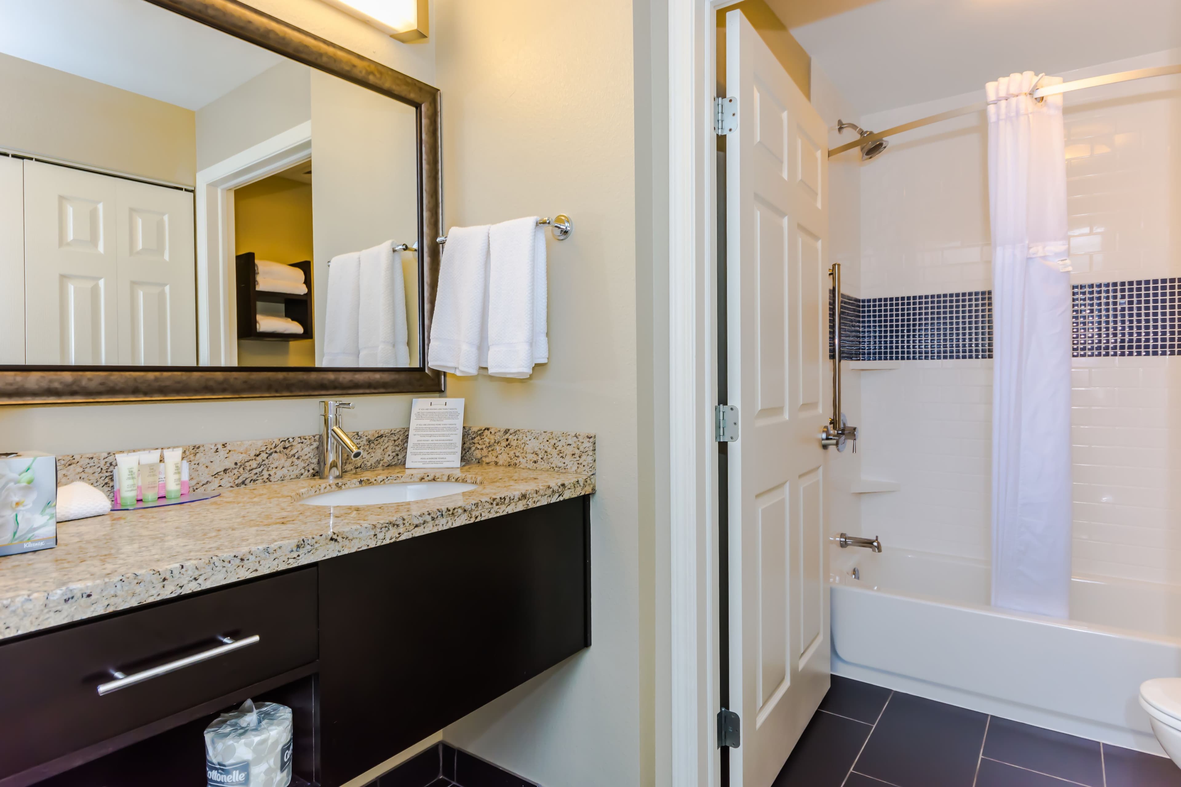 Staybridge Suites Grand Forks — 8