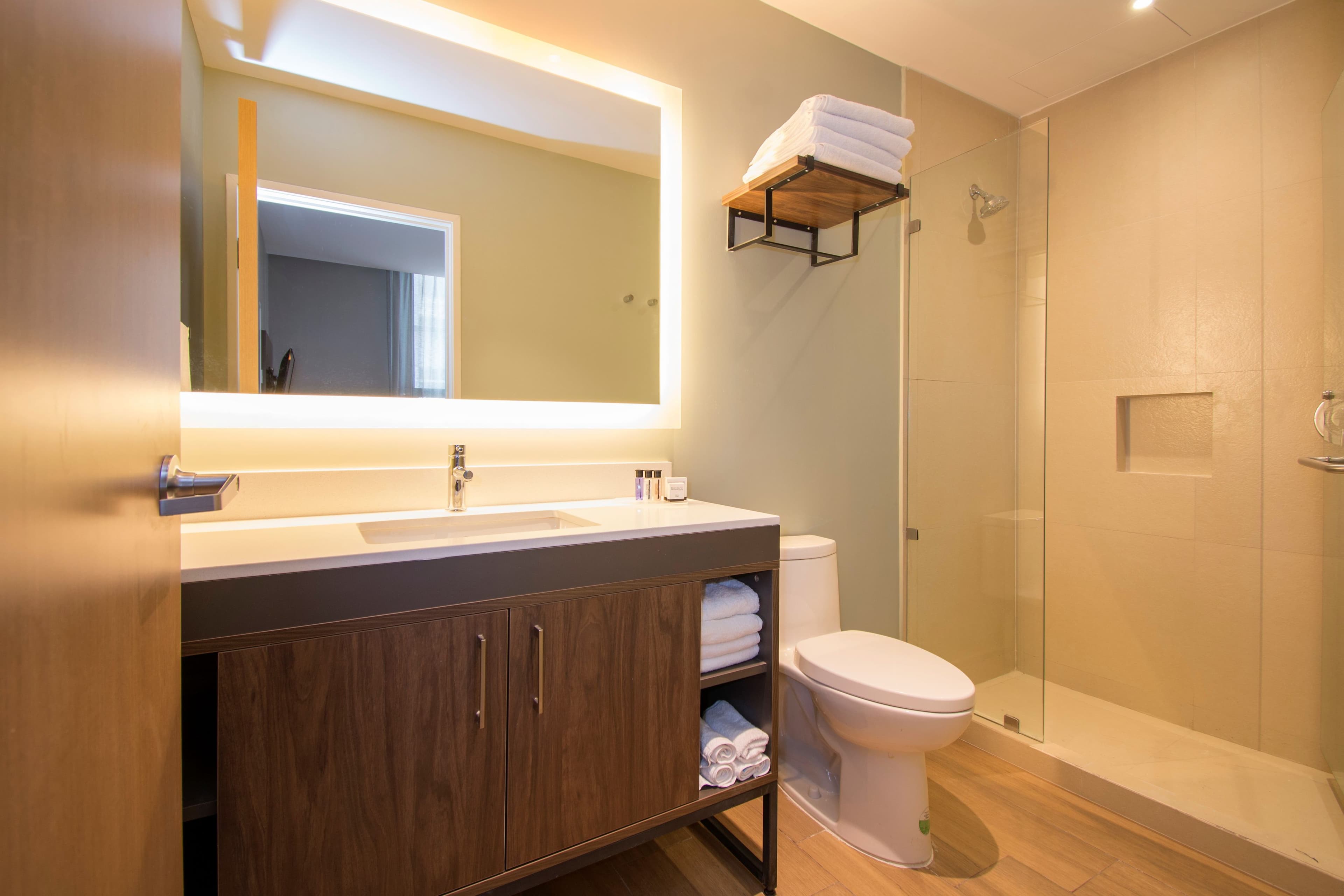 Staybridge Suites Guadalajara Novena — 12