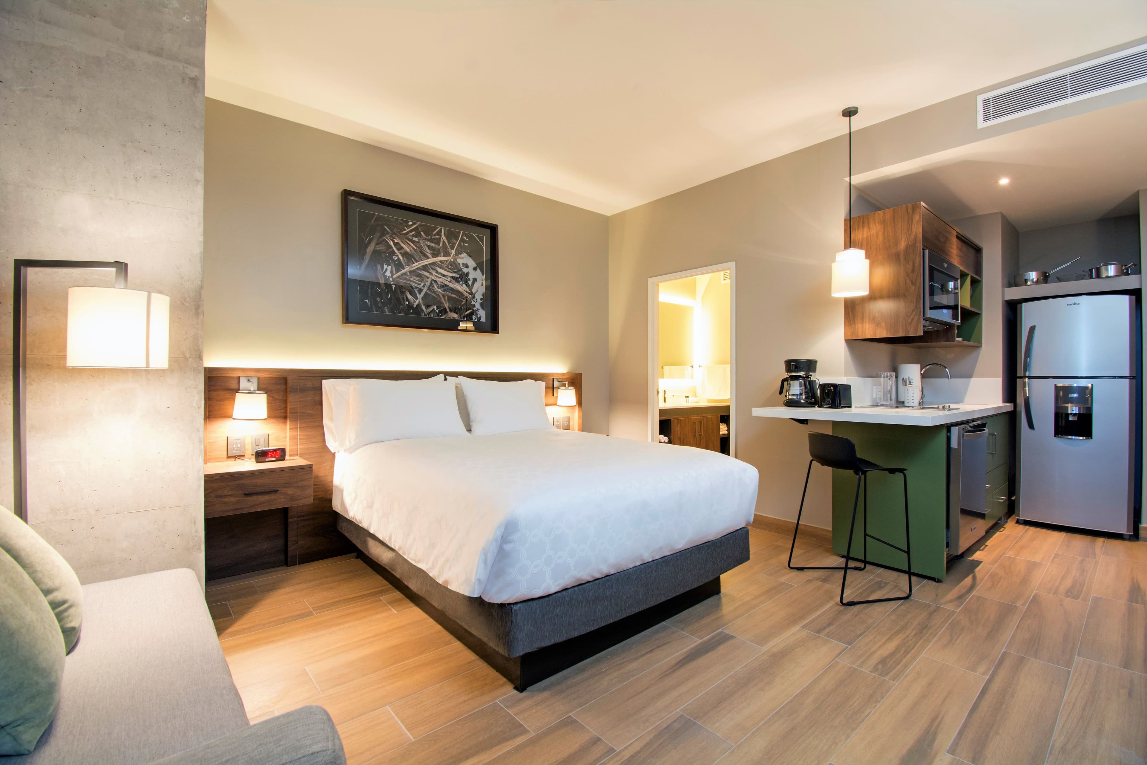 Staybridge Suites Guadalajara Novena — 6