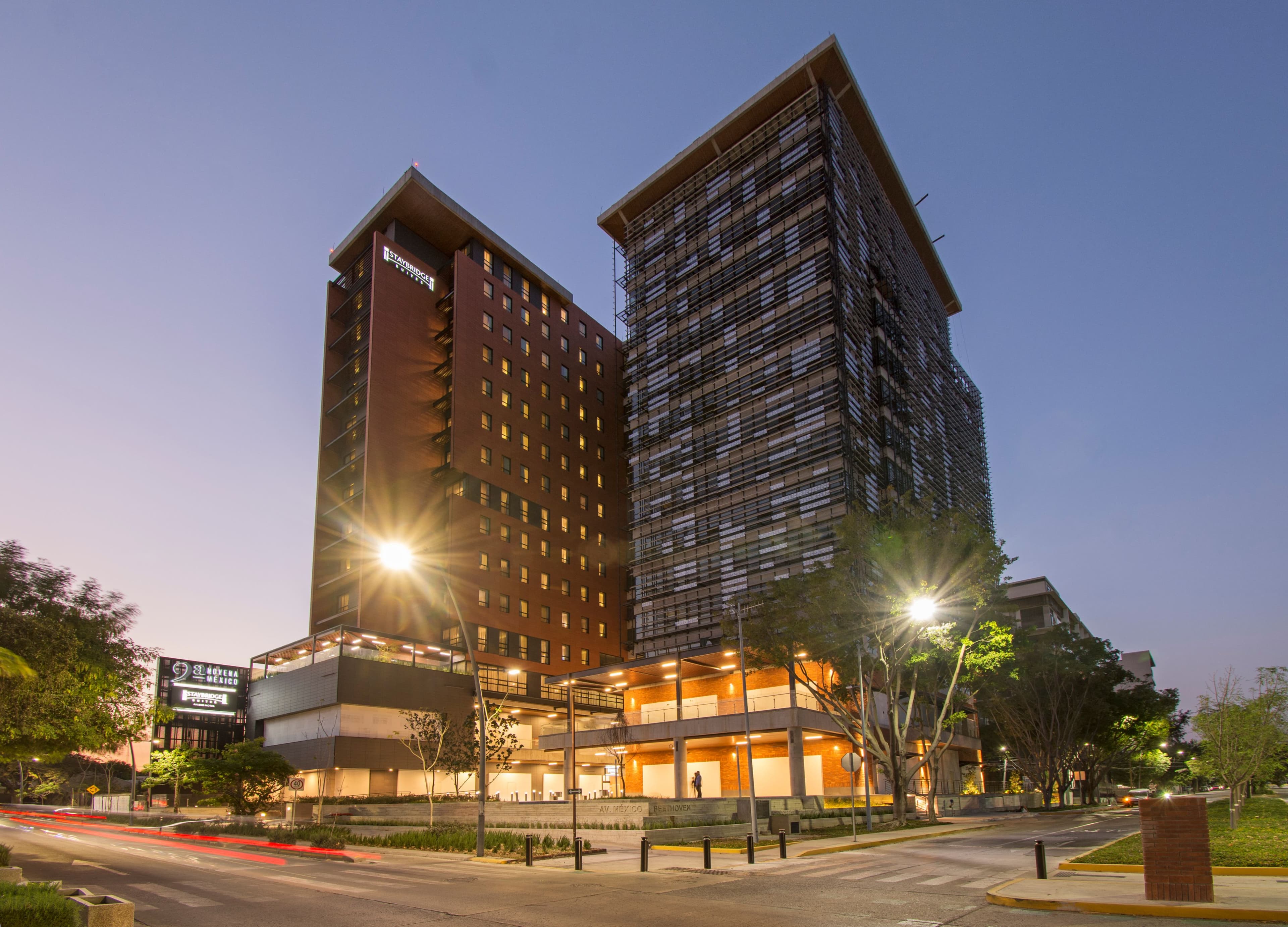 Staybridge Suites Guadalajara Novena - Image 1