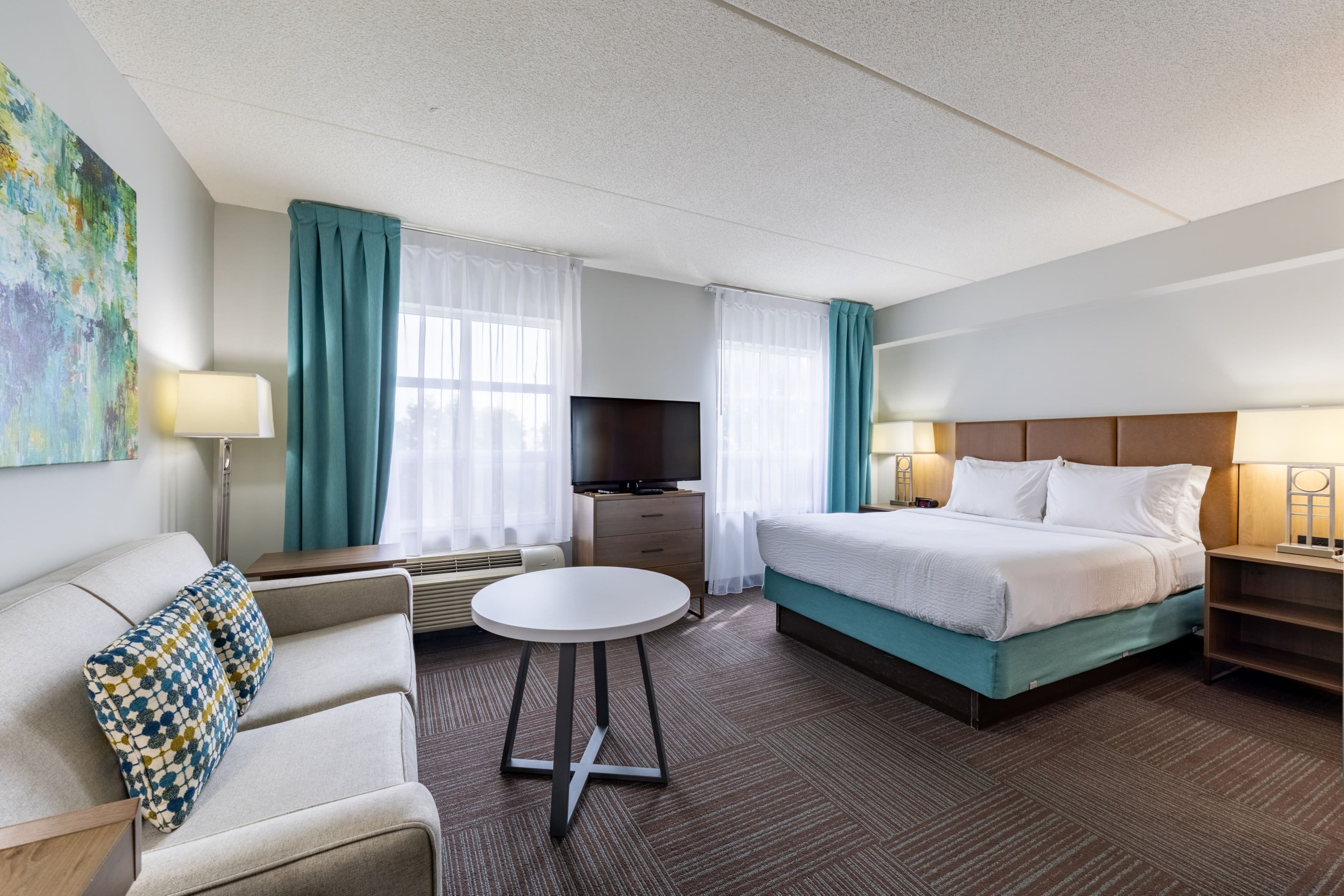 Staybridge Suites Guelph - Image 2