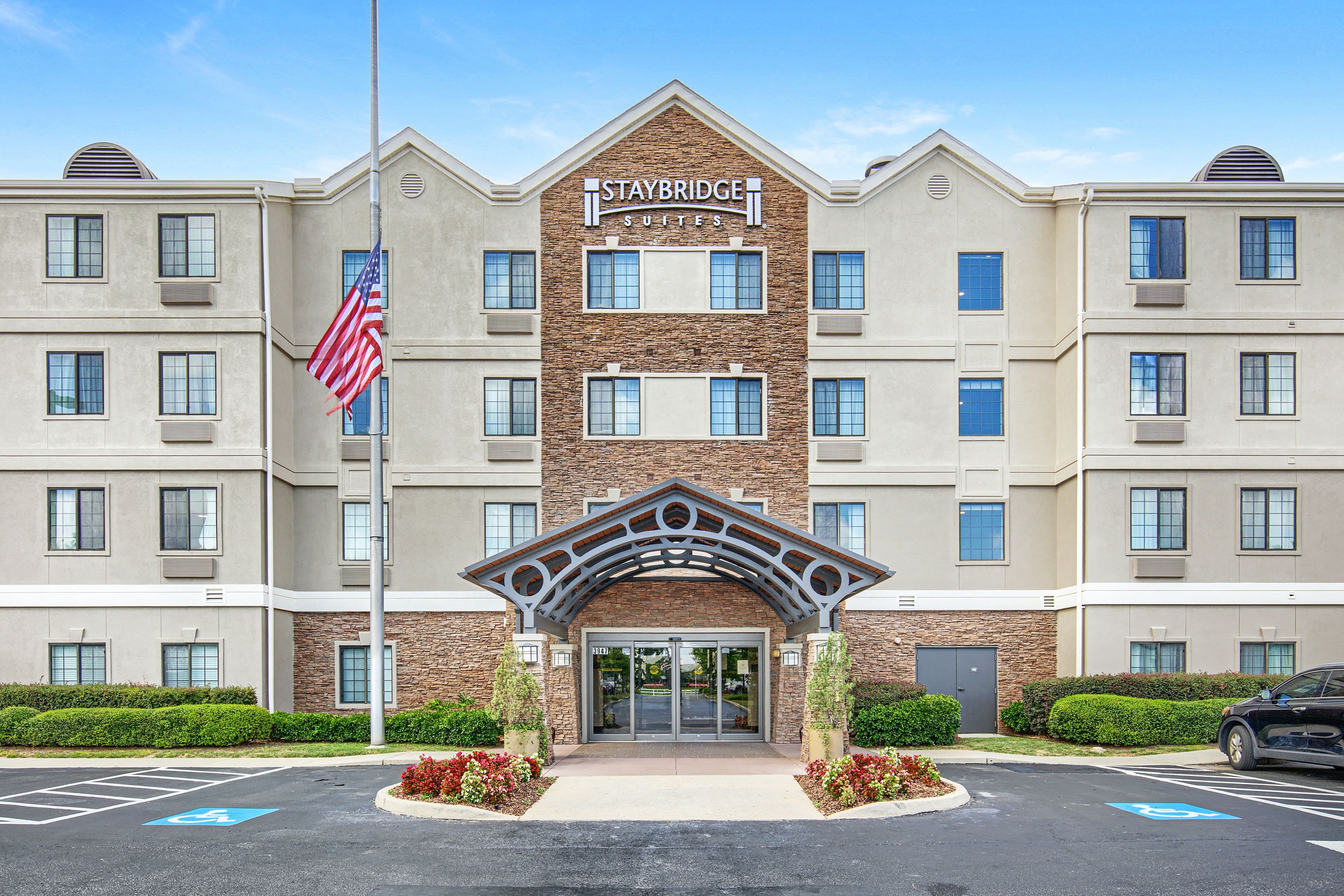 Staybridge Suites Gulf Shores - Image 1