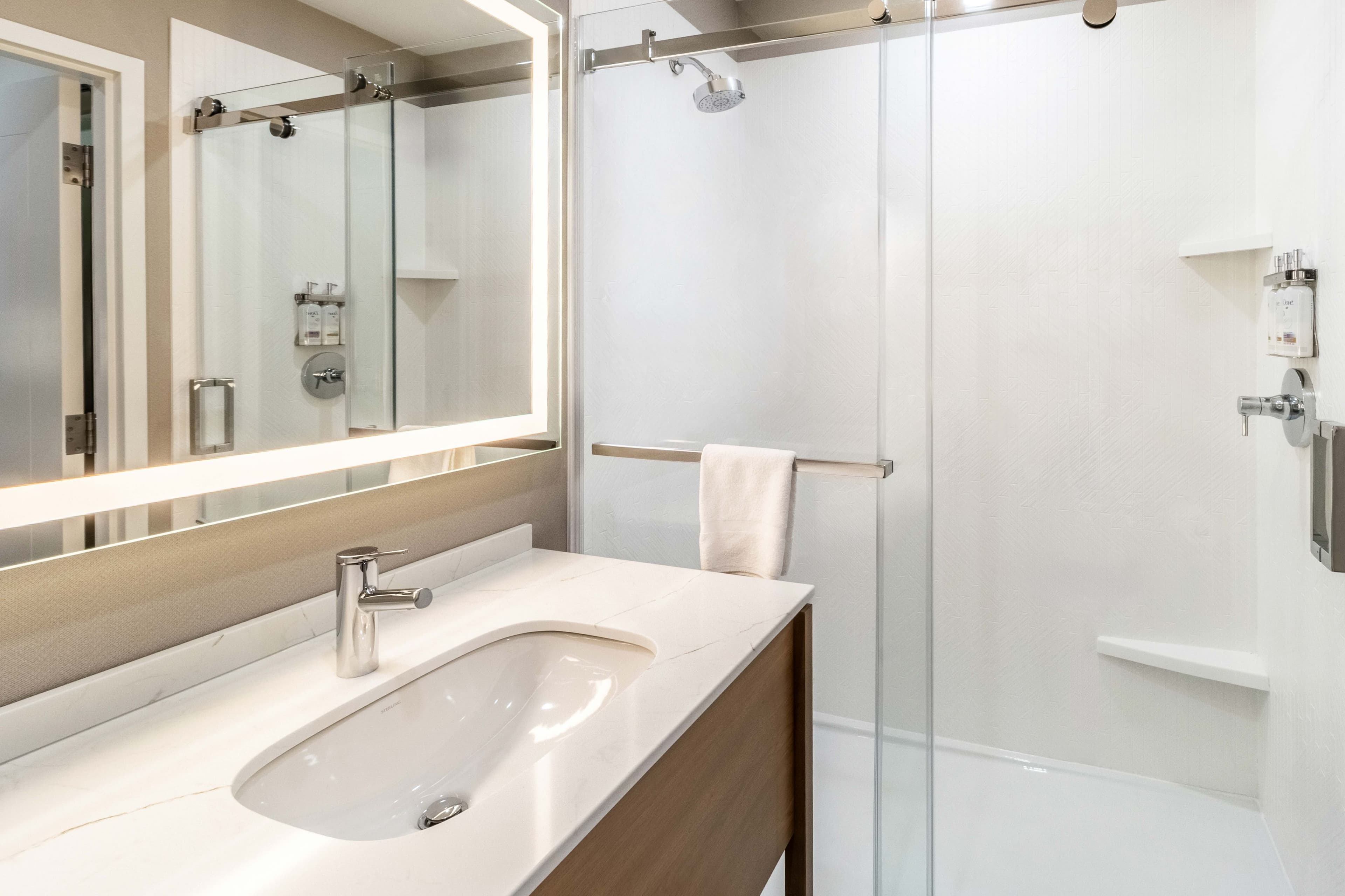 Standard Room - Image 7