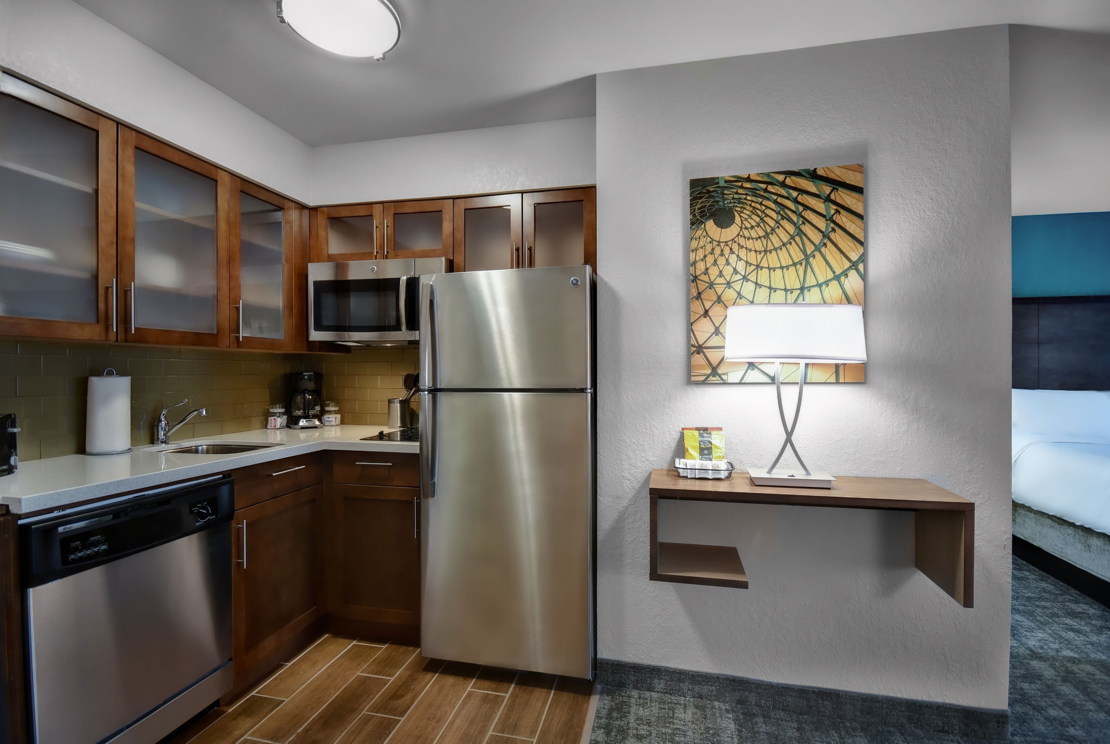Staybridge Suites Holland — 6