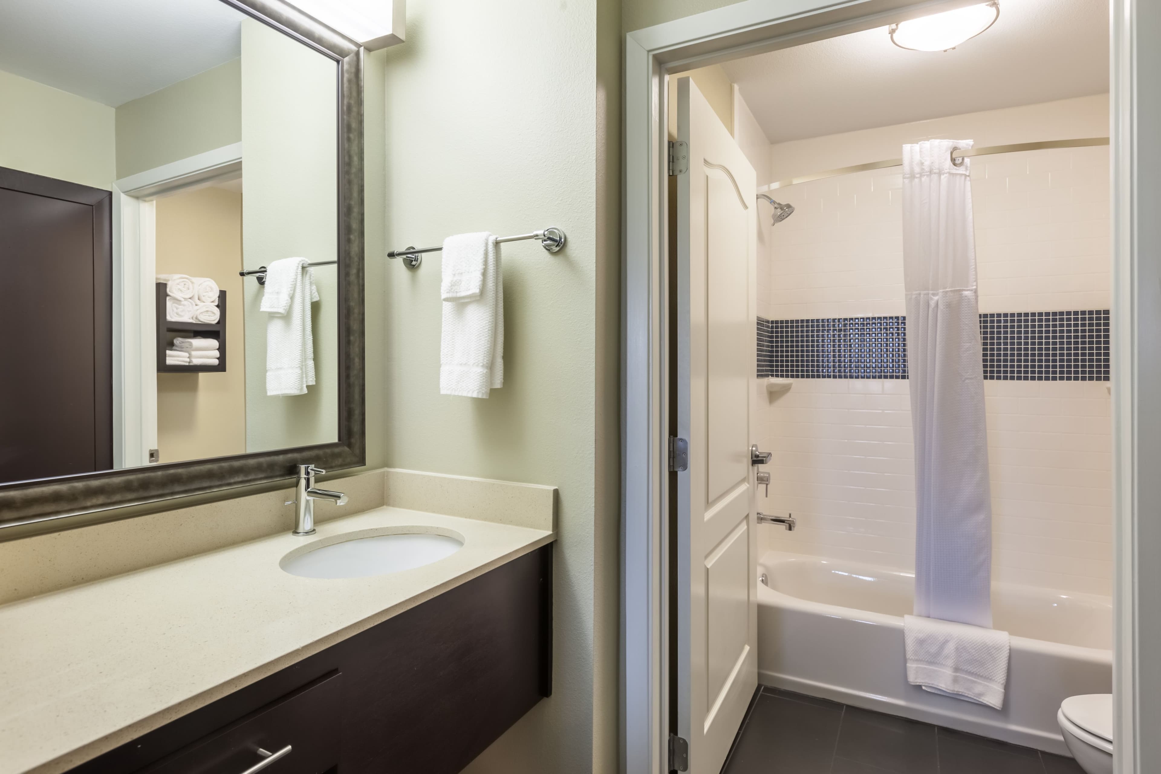 Staybridge Suites Houston I-10 West-Beltway 8 — 7