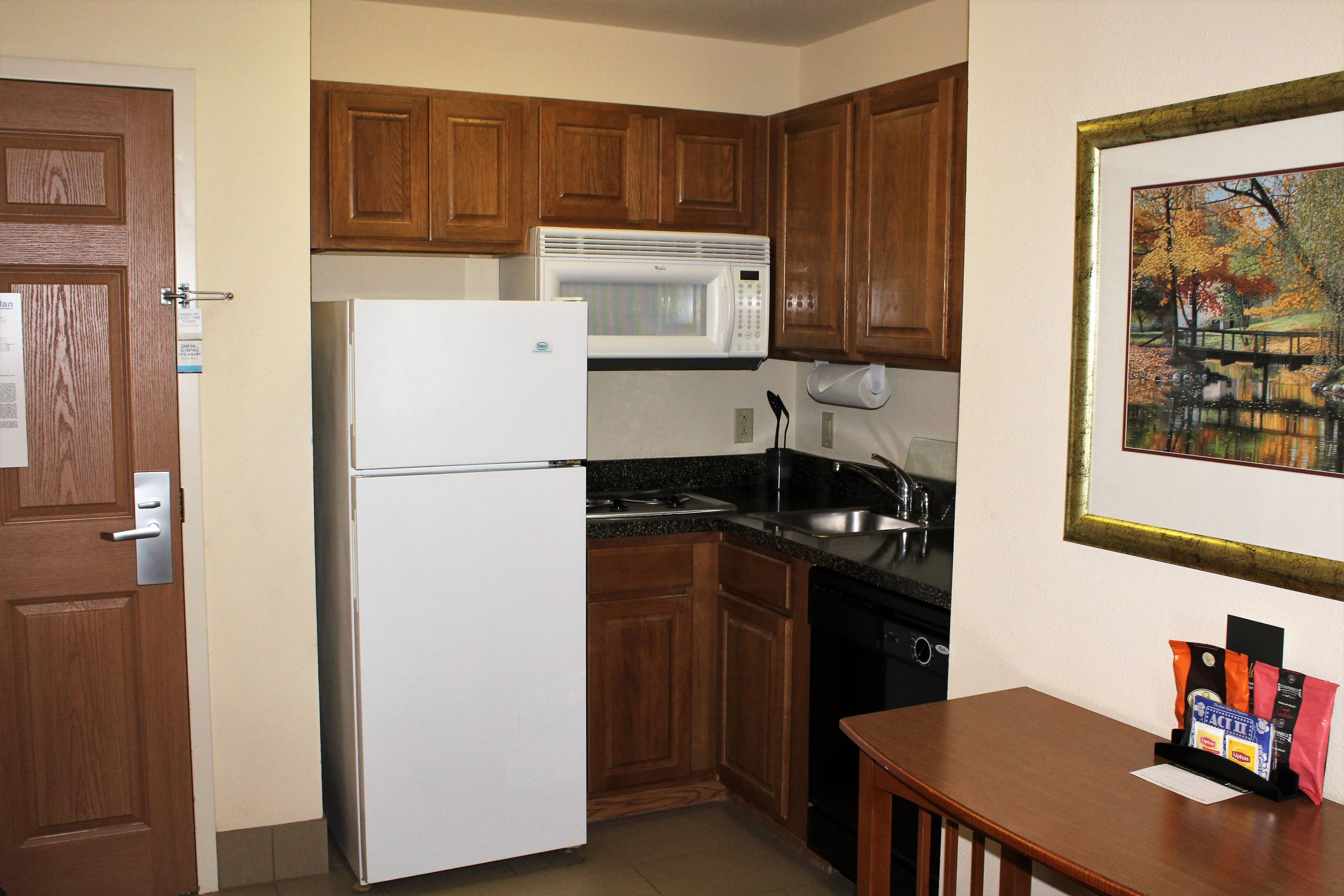 Staybridge Suites Houston Willowbrook - Image 2