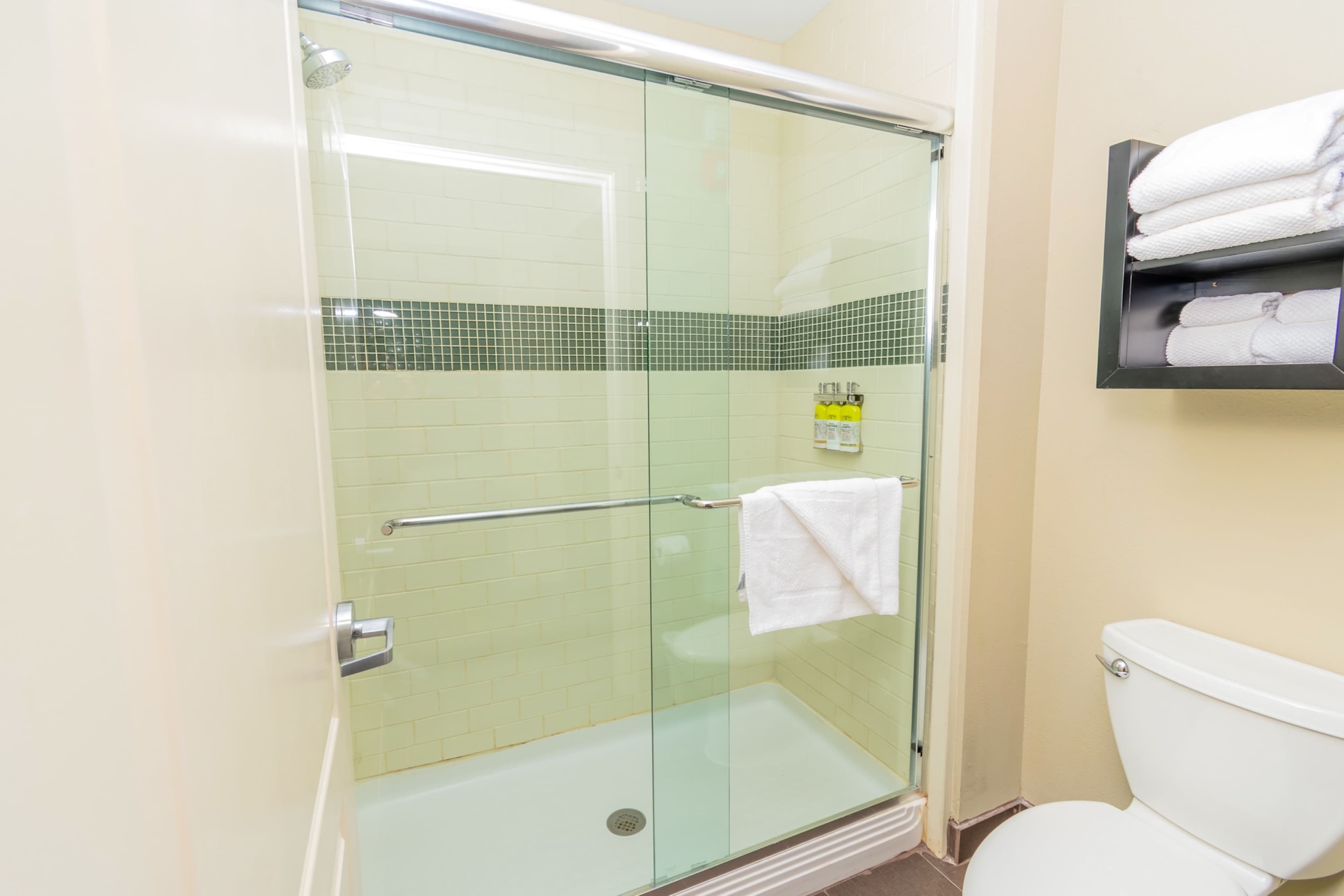 Staybridge Suites Houston IAH - Beltway 8 - Image 5