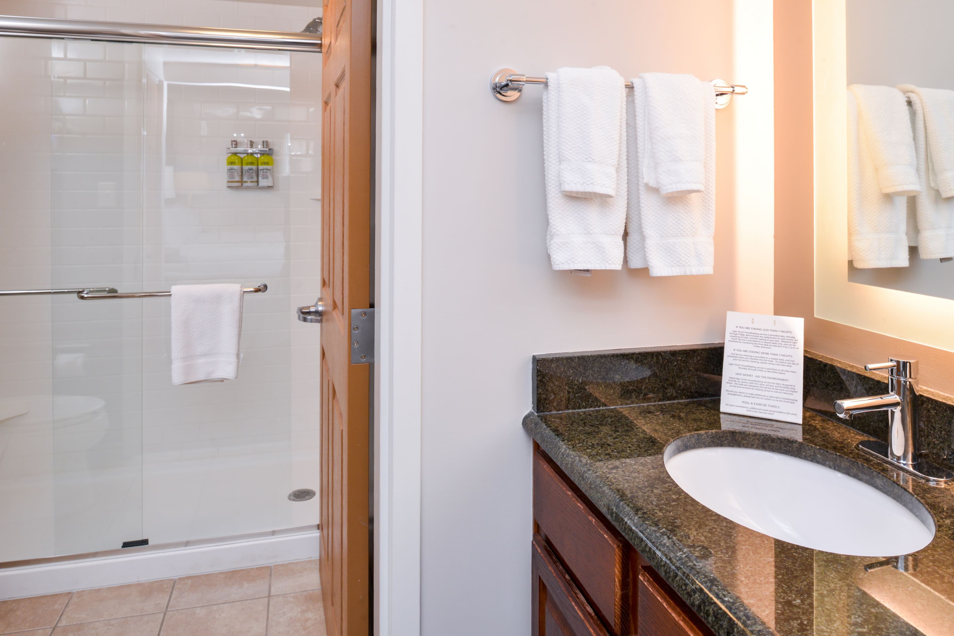 Staybridge Suites Indianapolis Downtown-Conv Ctr - Image 3