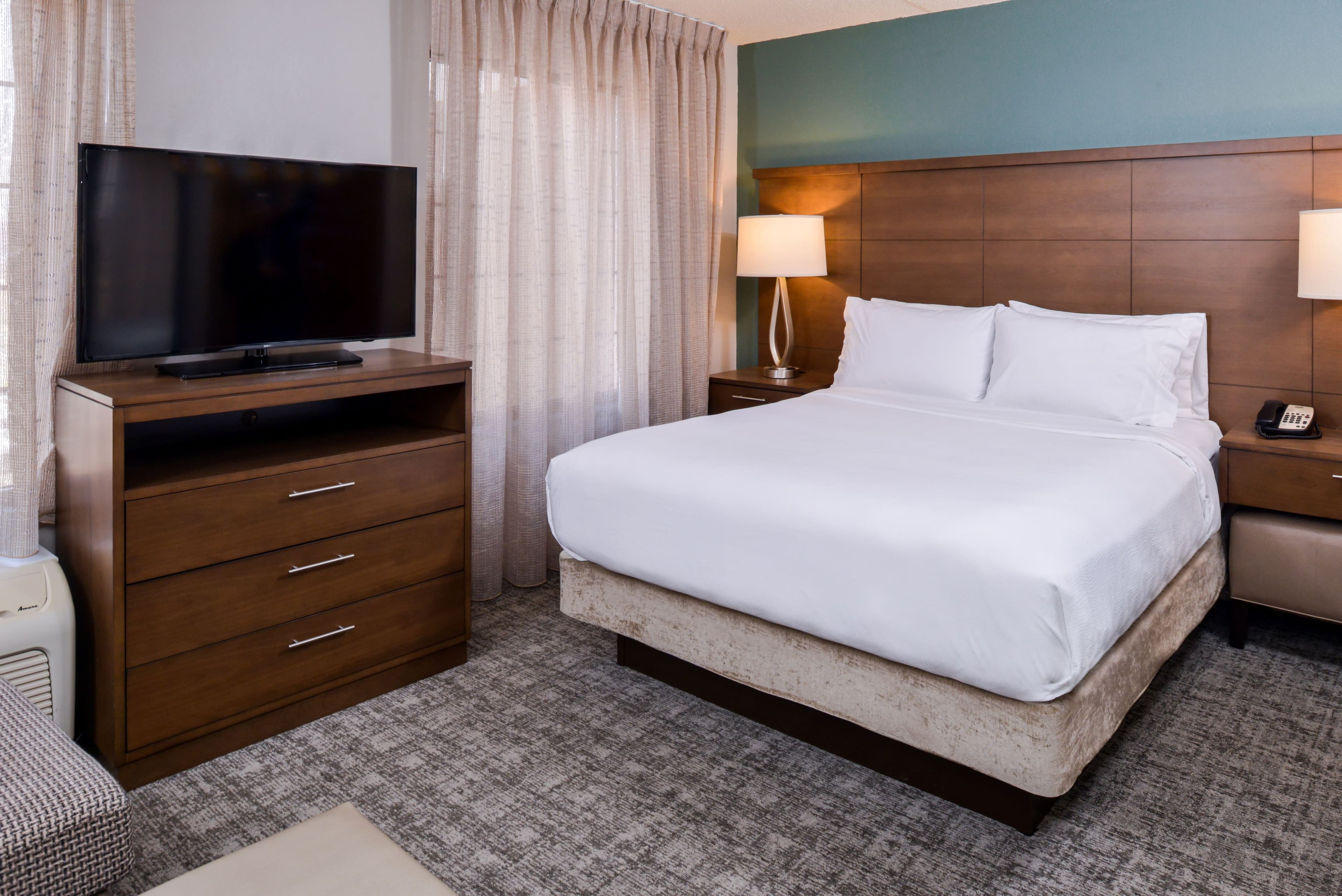 Staybridge Suites Indianapolis Downtown-Conv Ctr - Image 5