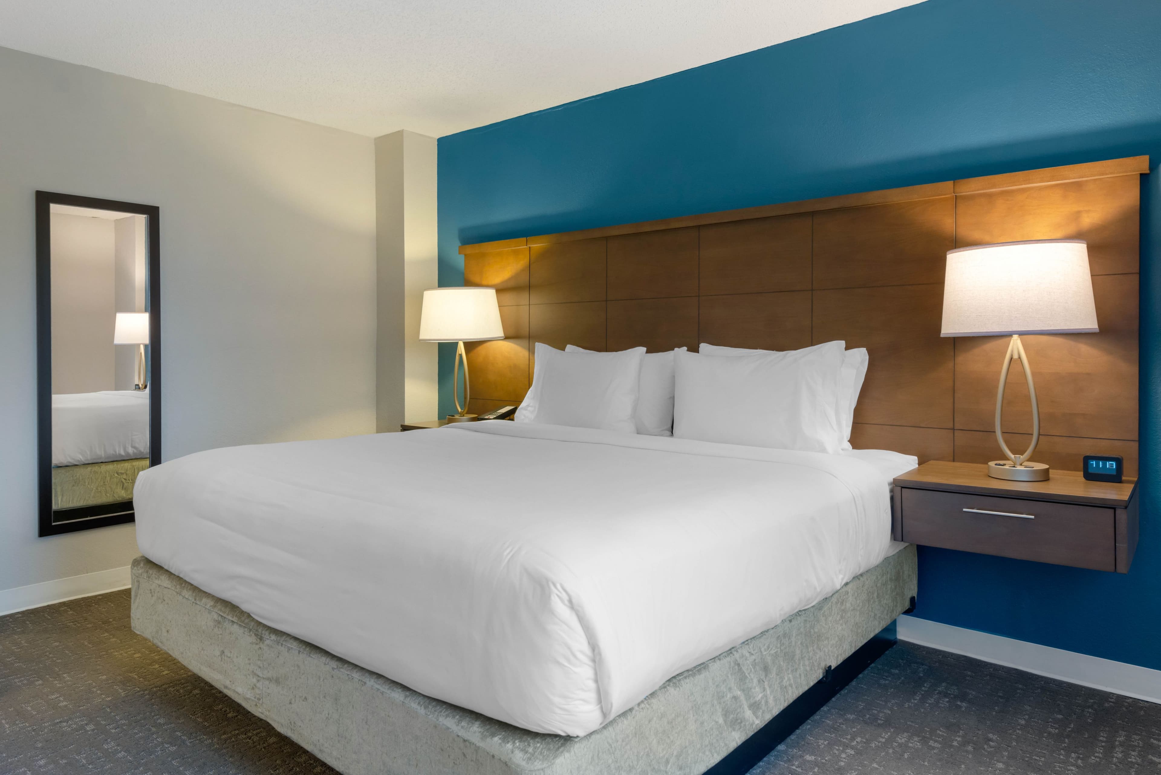 Staybridge Suites Orlando Royale Parc Suites - Image 5