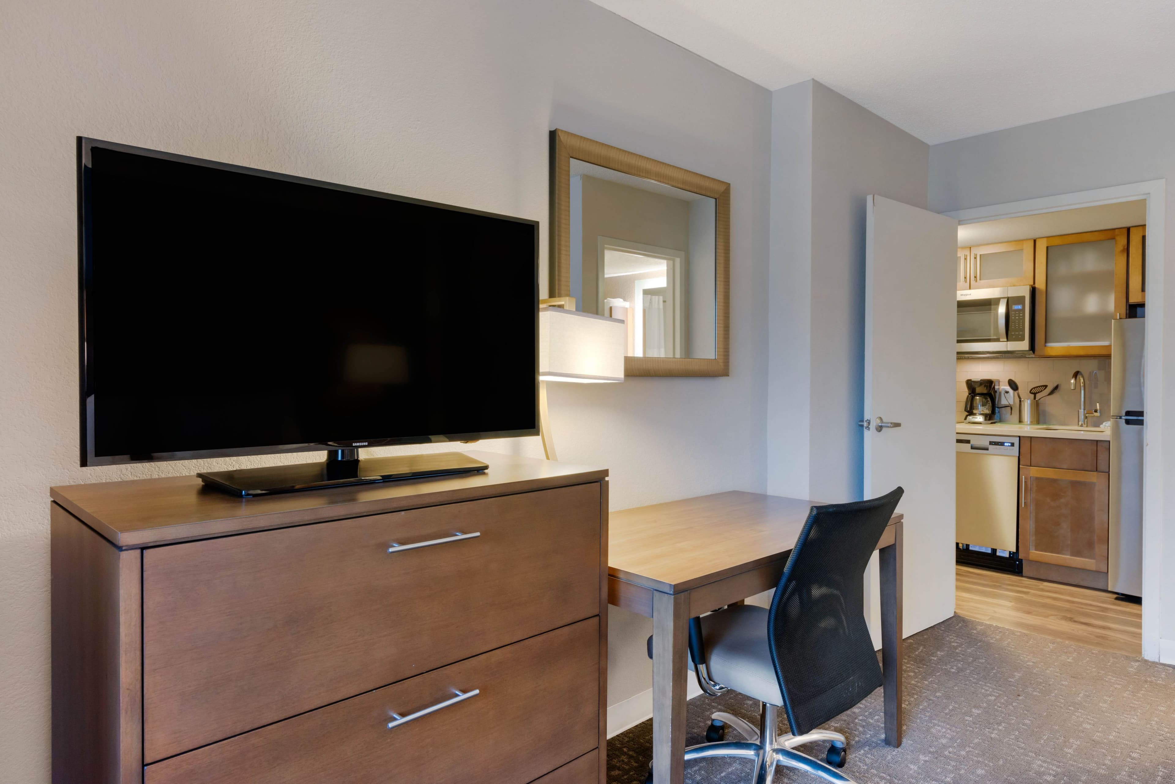 Staybridge Suites Orlando Royale Parc Suites — 12