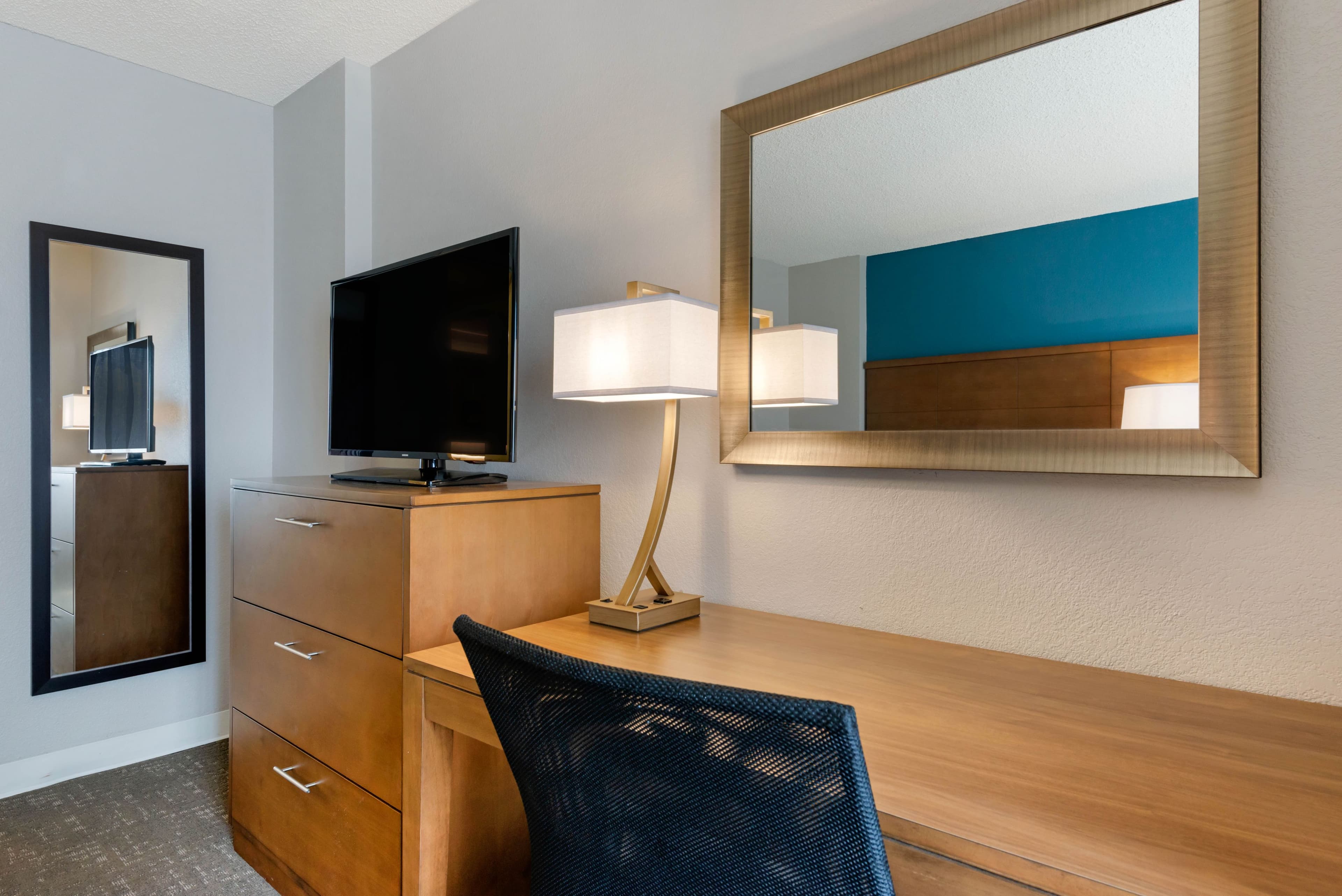 Staybridge Suites Orlando Royale Parc Suites — 7