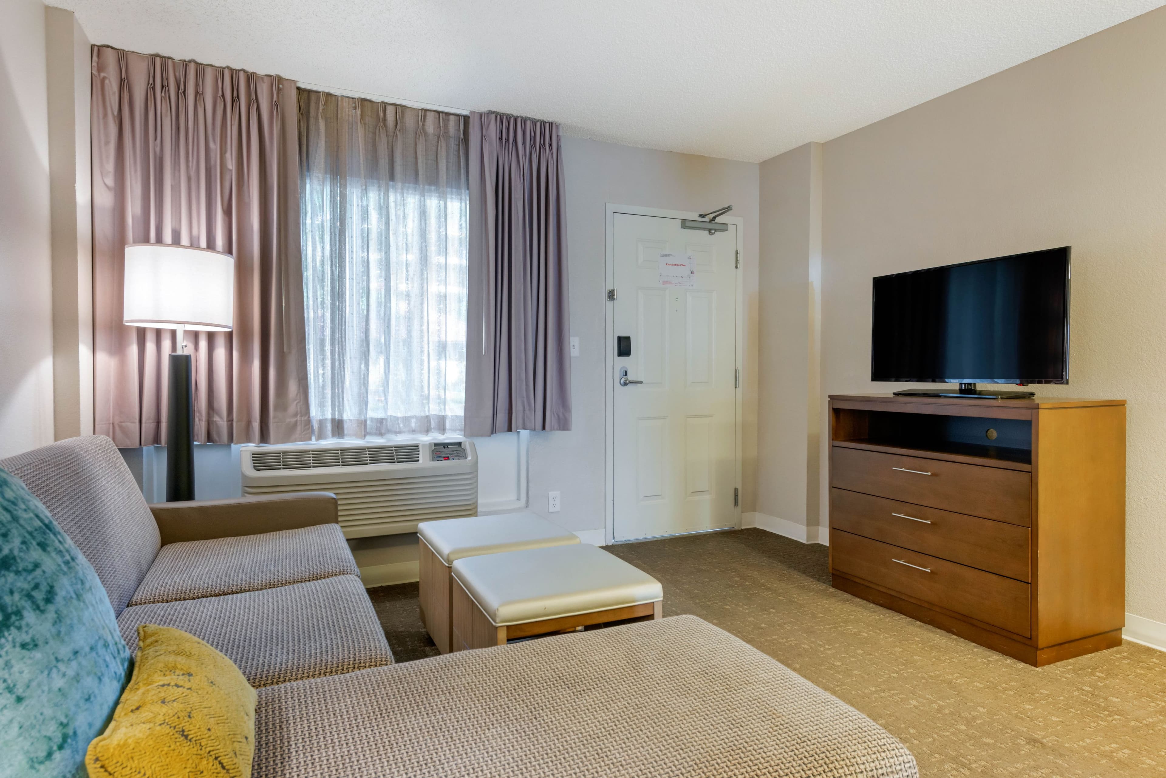 Staybridge Suites Orlando Royale Parc Suites — 8