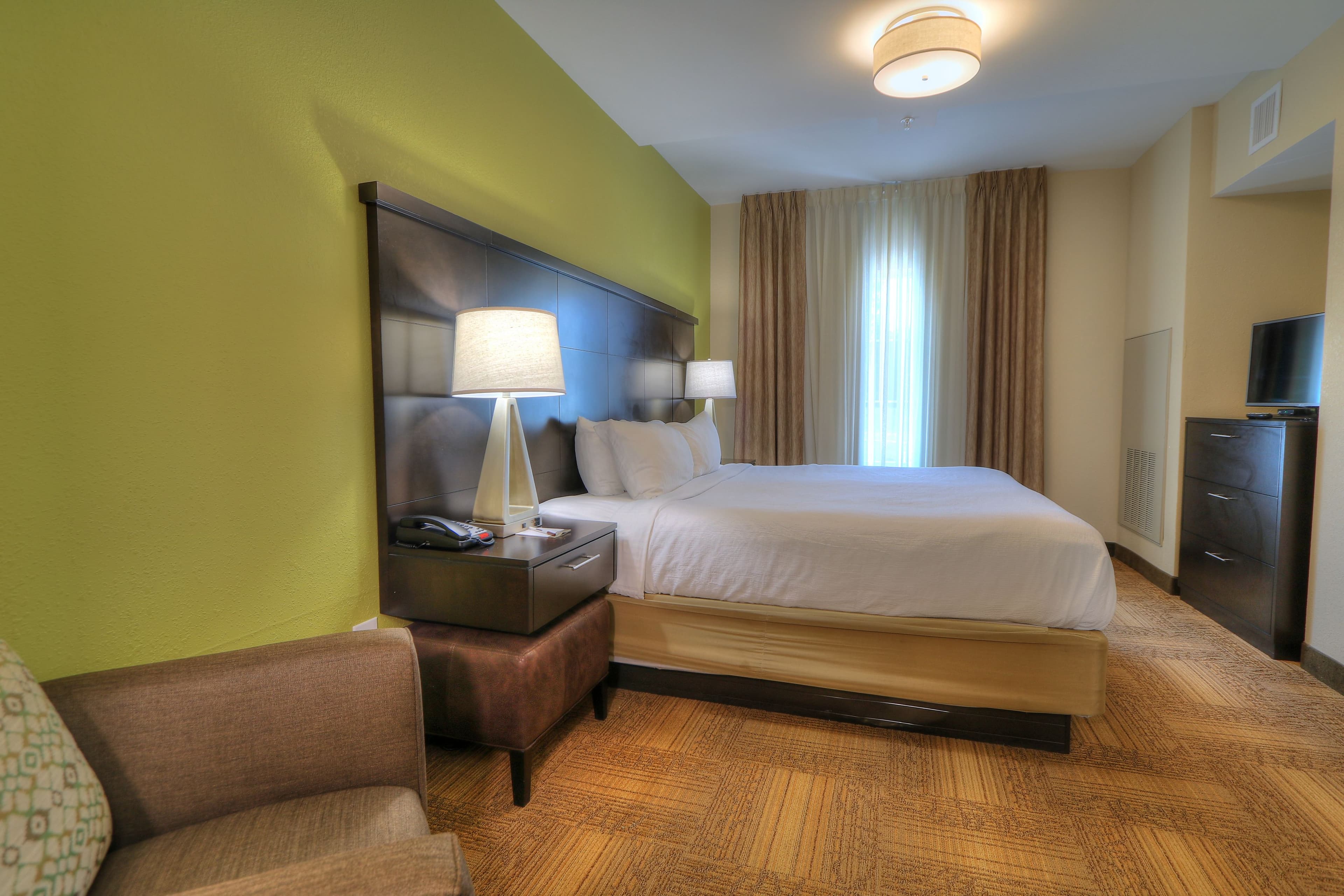 Staybridge Suites Knoxville-West — 11