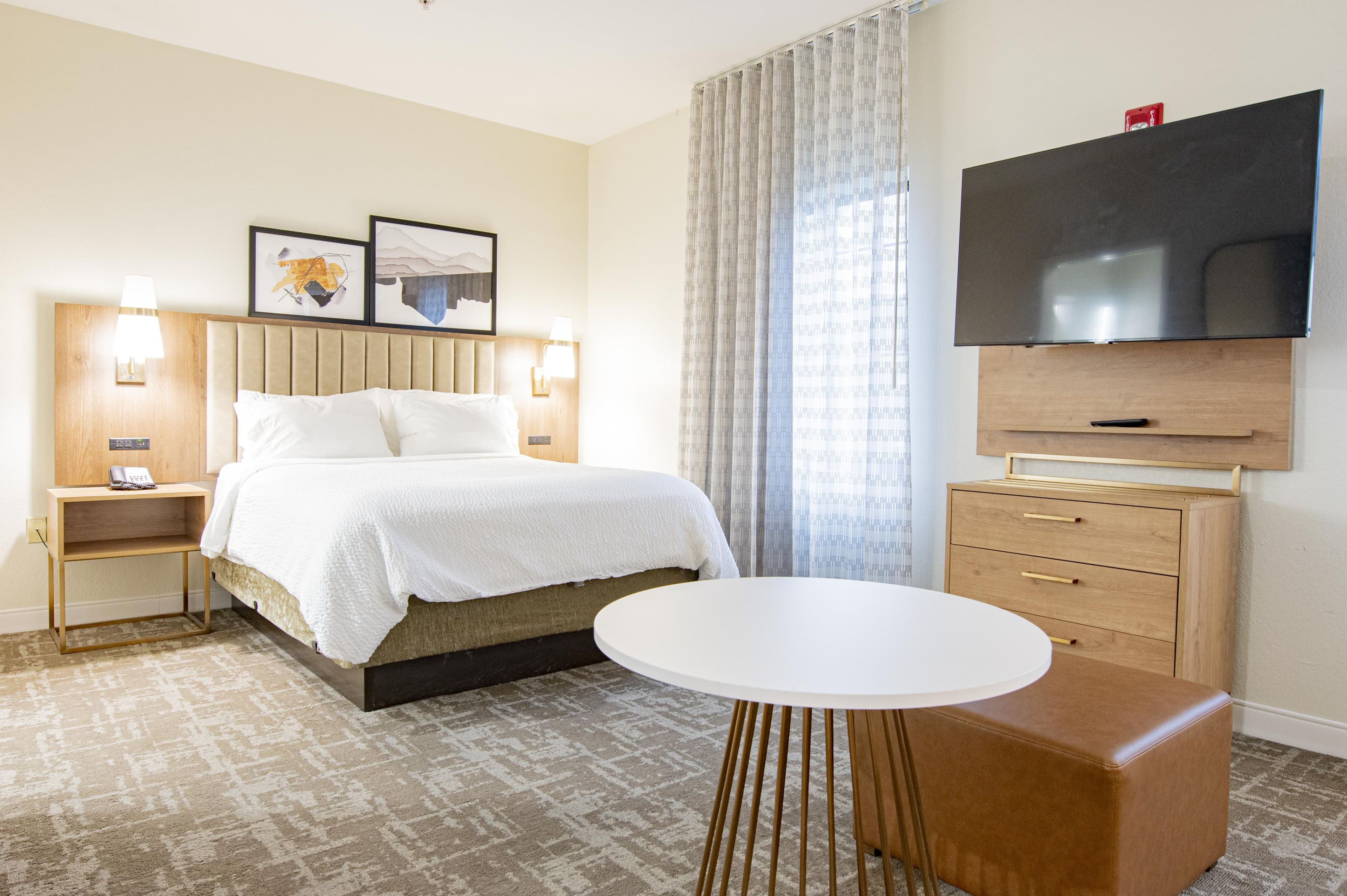 Staybridge Suites Lafayette-Airport — 7