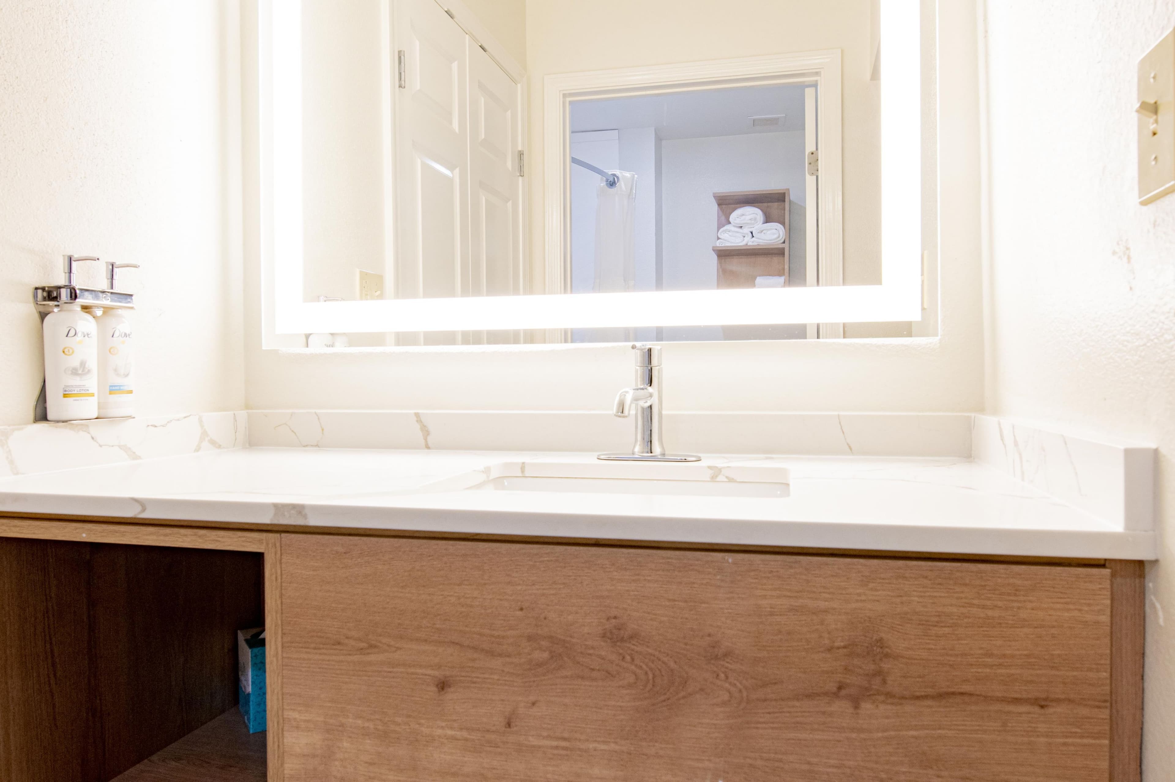 Staybridge Suites Lafayette-Airport - Image 3
