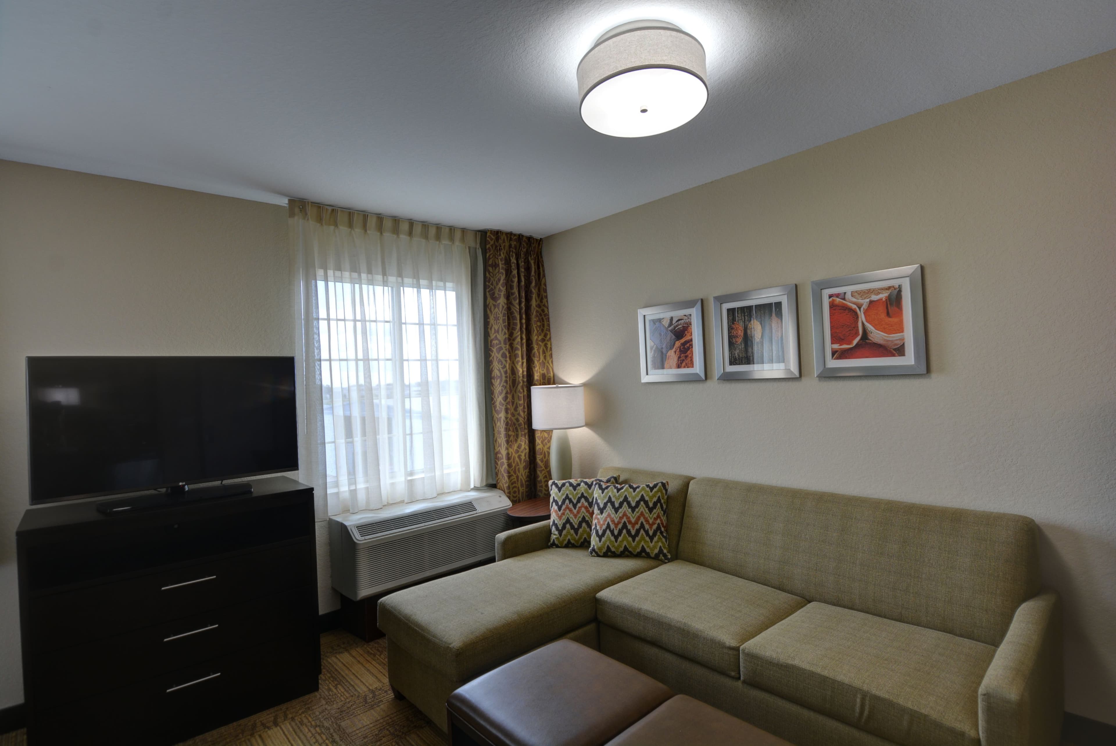 Staybridge Suites Lakeland West - Image 3