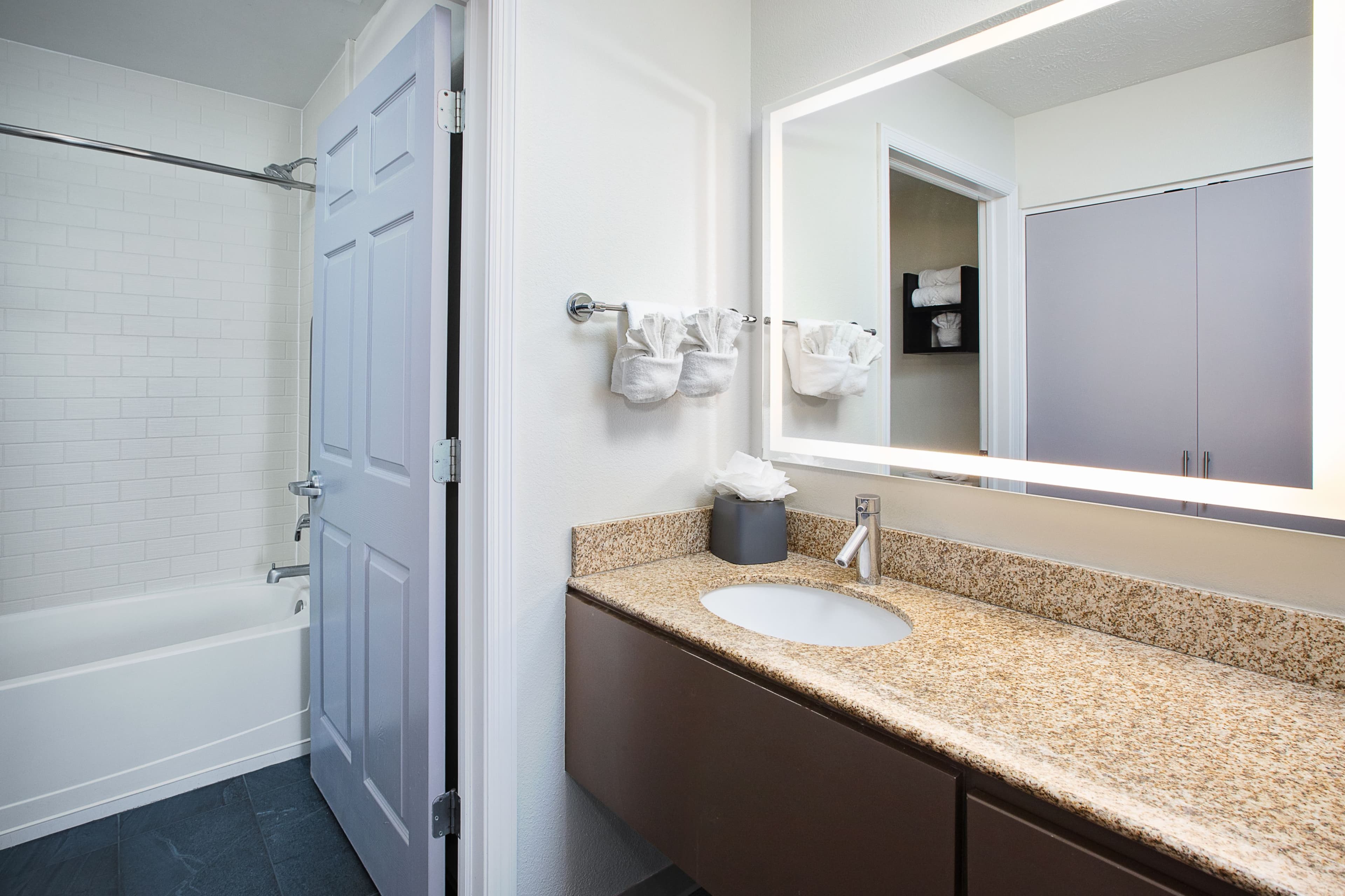 Staybridge Suites Lincoln Northeast — 15