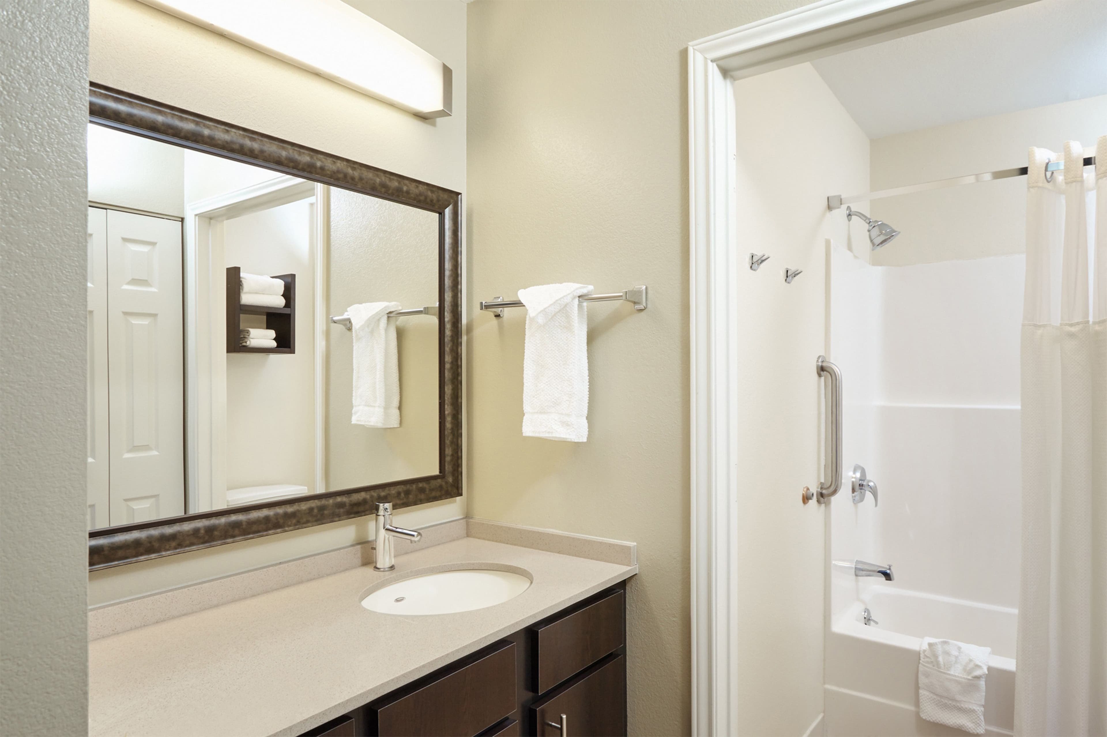 Studio Suite - Image 5