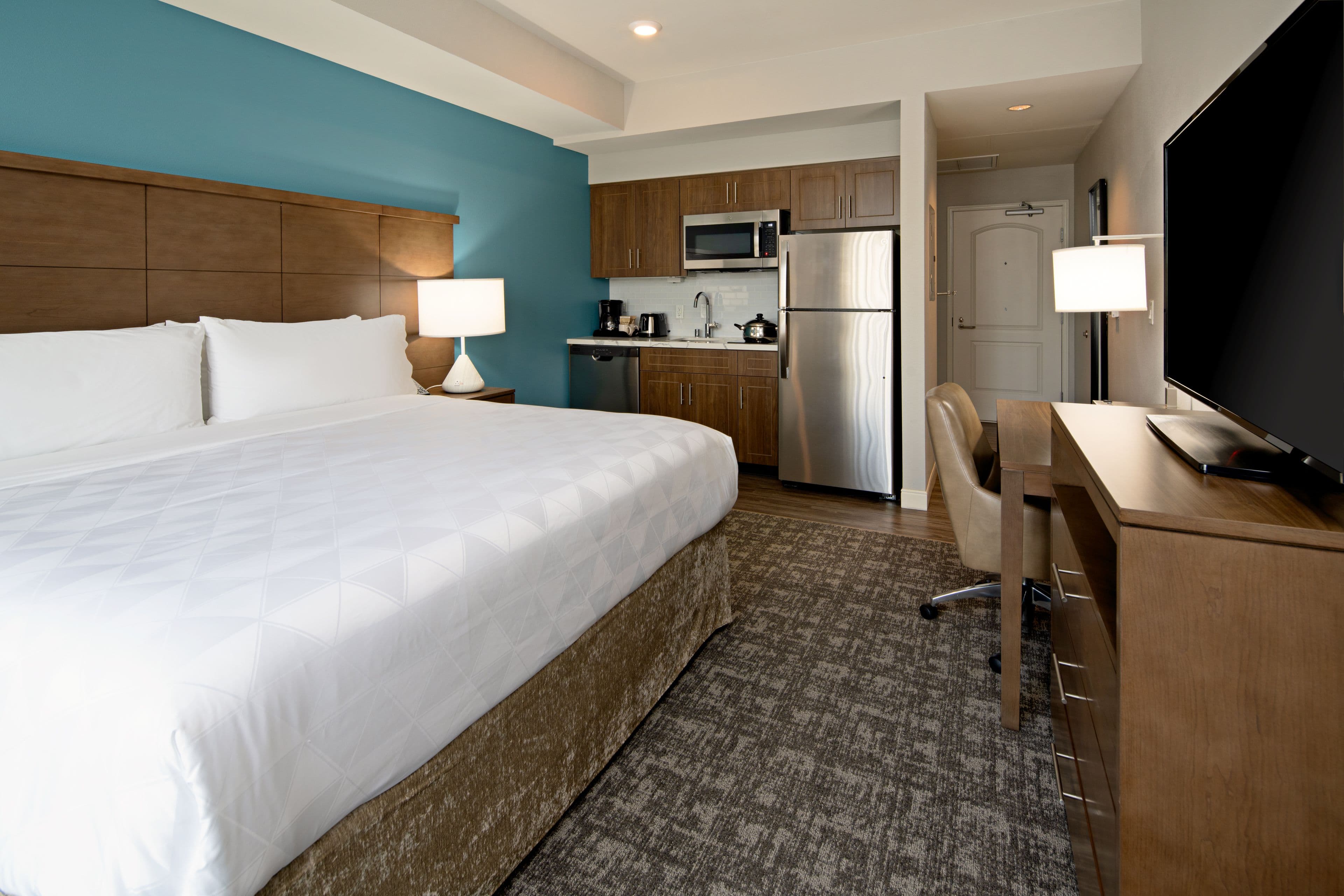Staybridge Suites Long Beach Airport — 9