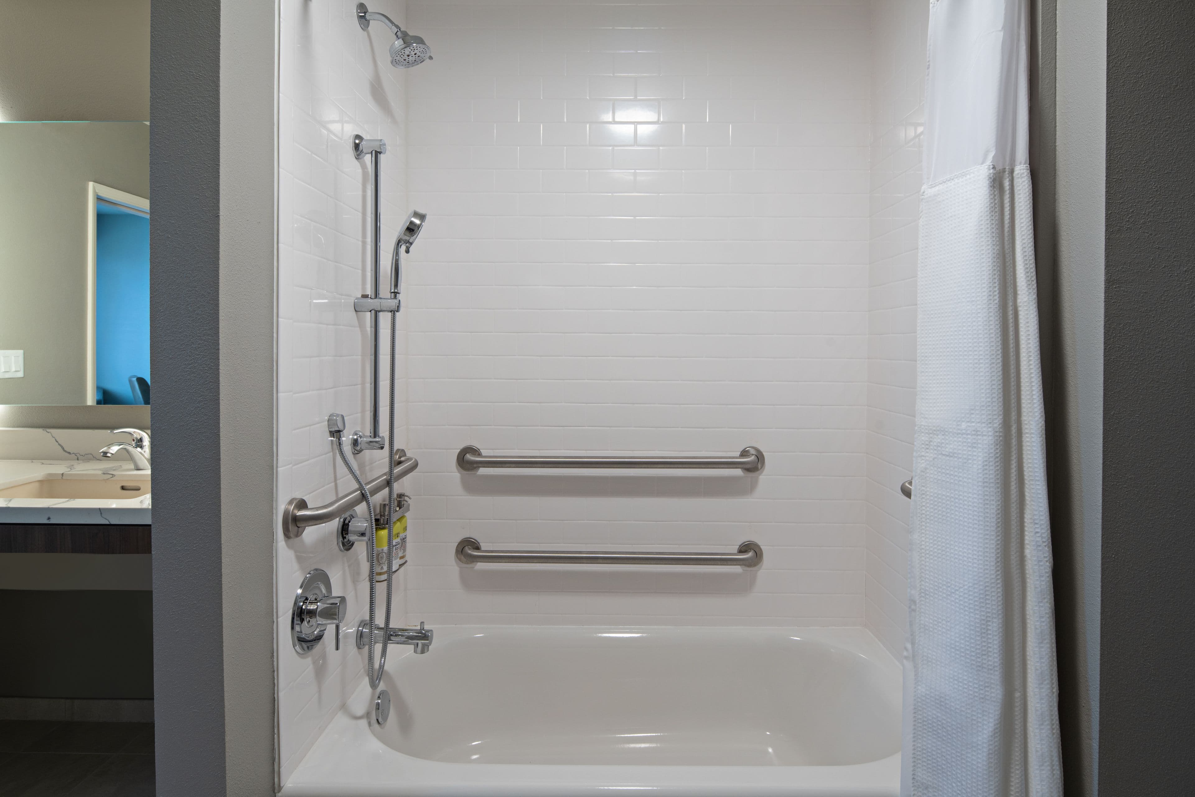 Staybridge Suites Long Beach Airport — 6