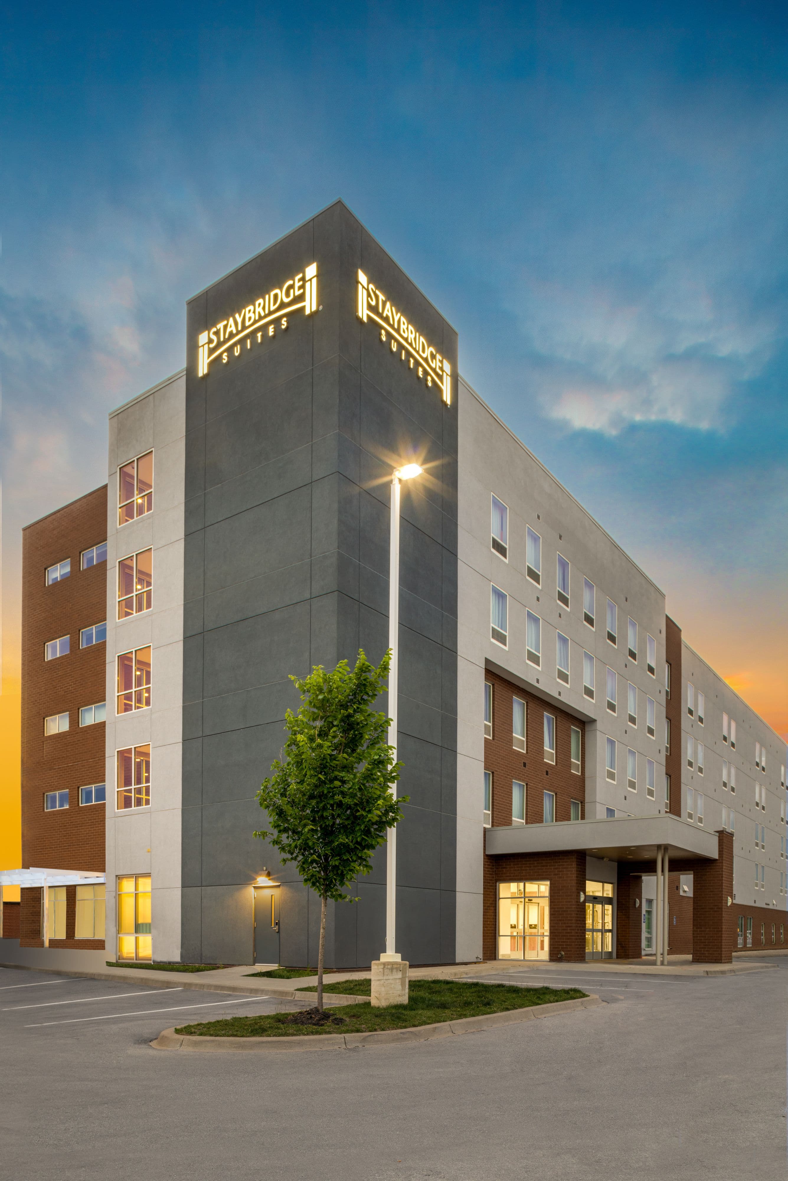 Staybridge Suites Louisville - Expo Center - Image 1