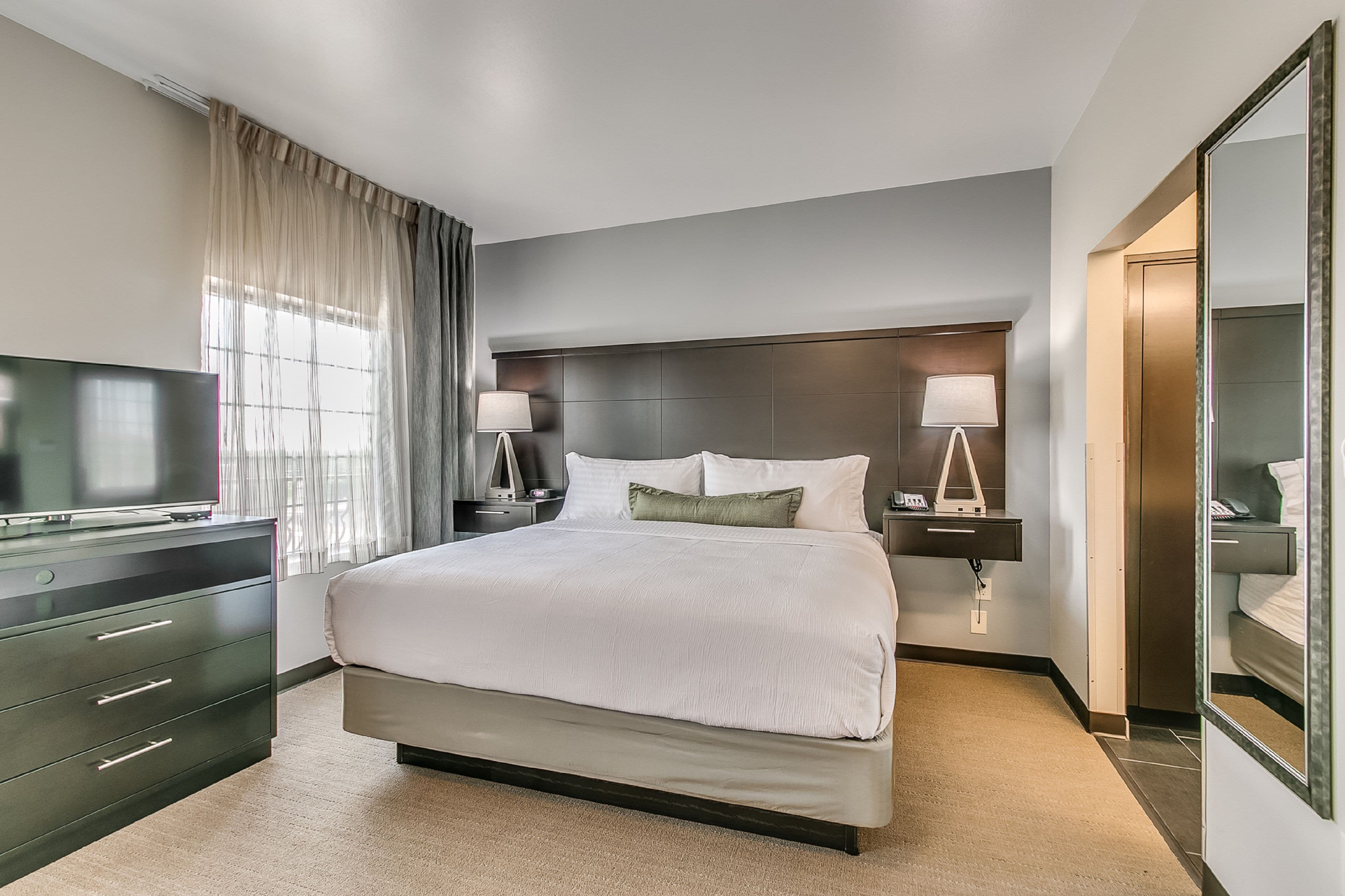 Staybridge Suites Lubbock South - Image 4
