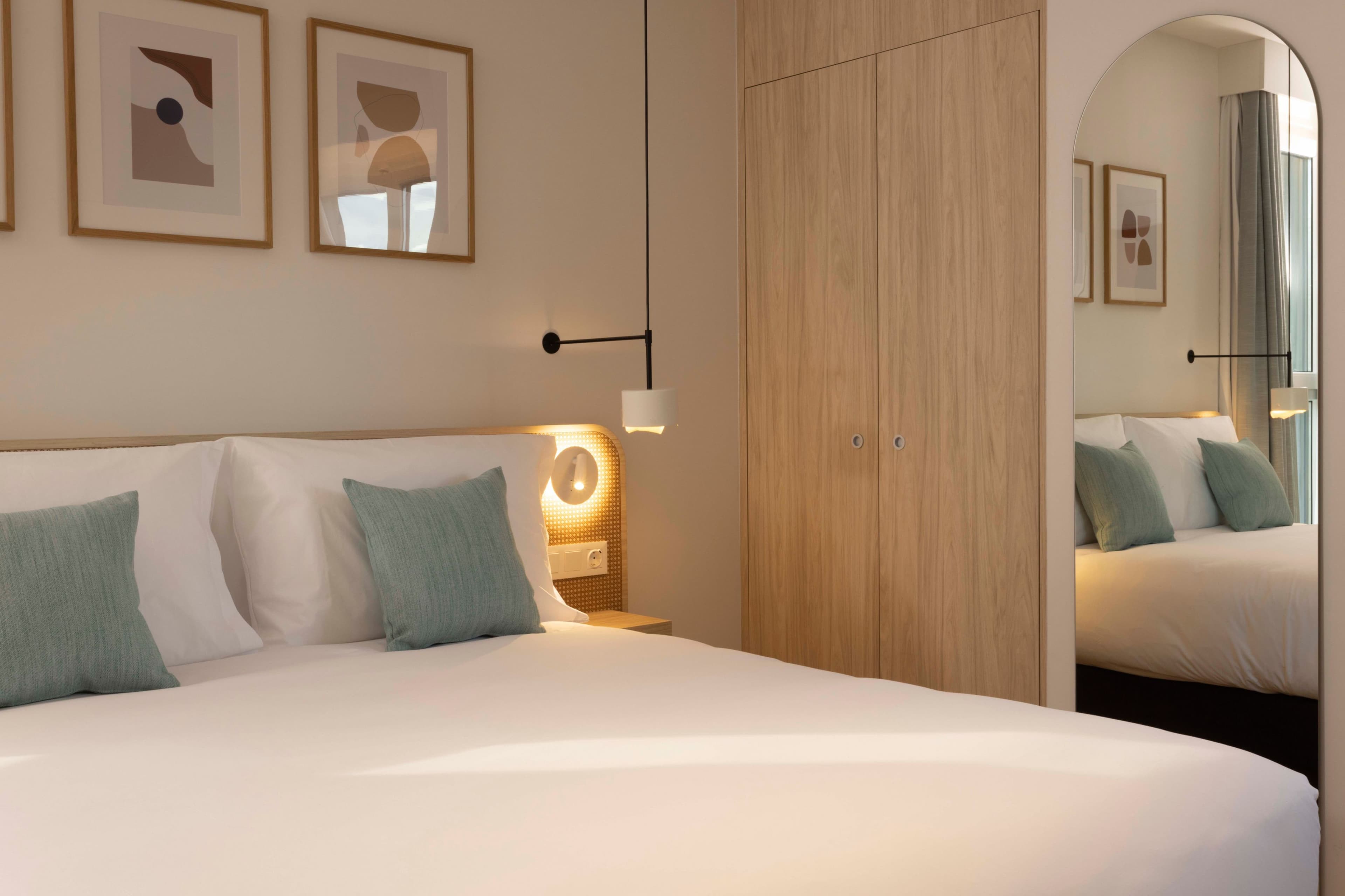 Staybridge Suites Malaga - Image 3