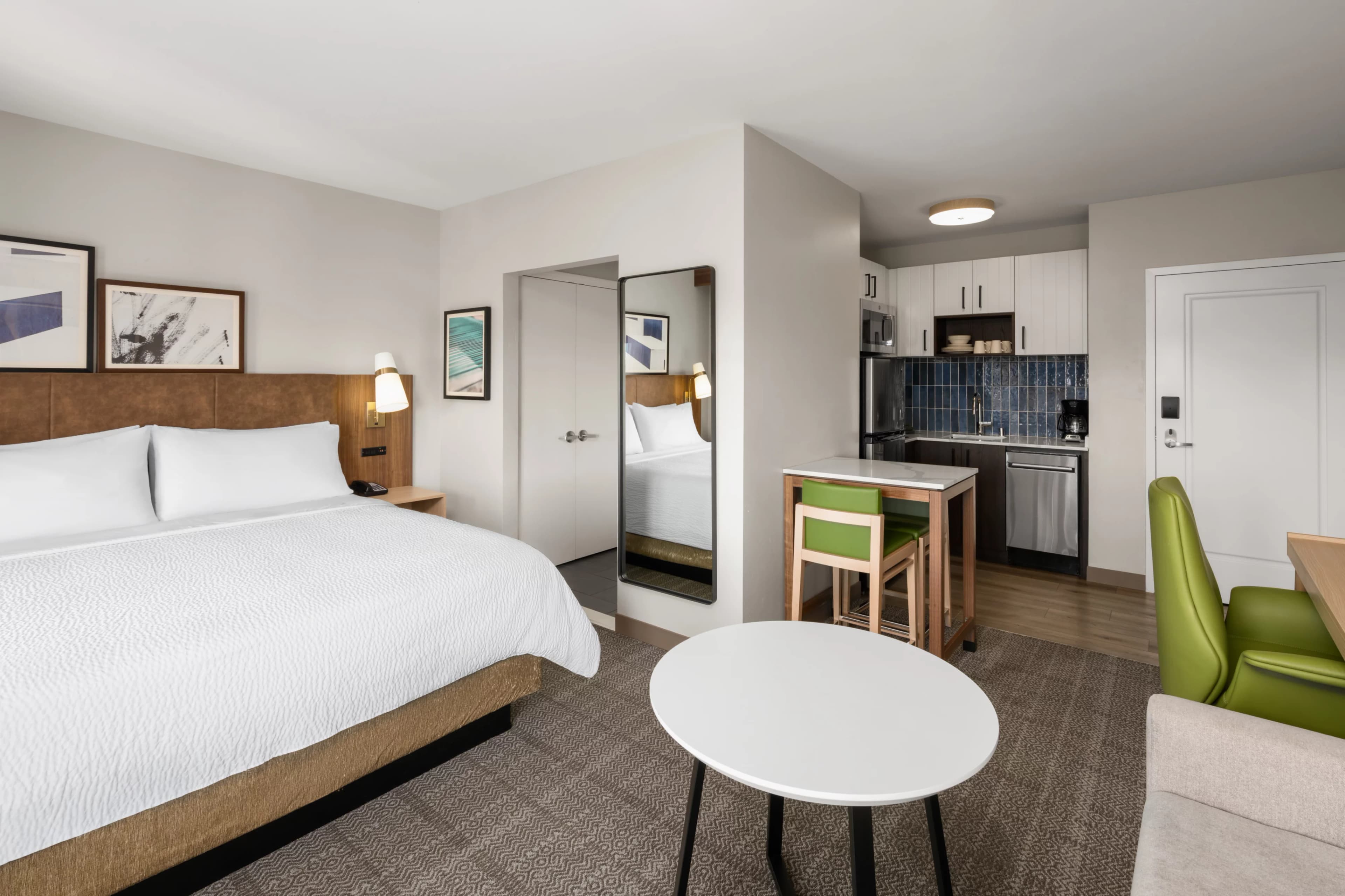 Staybridge Suites Manteca - Lathrop Area — 7