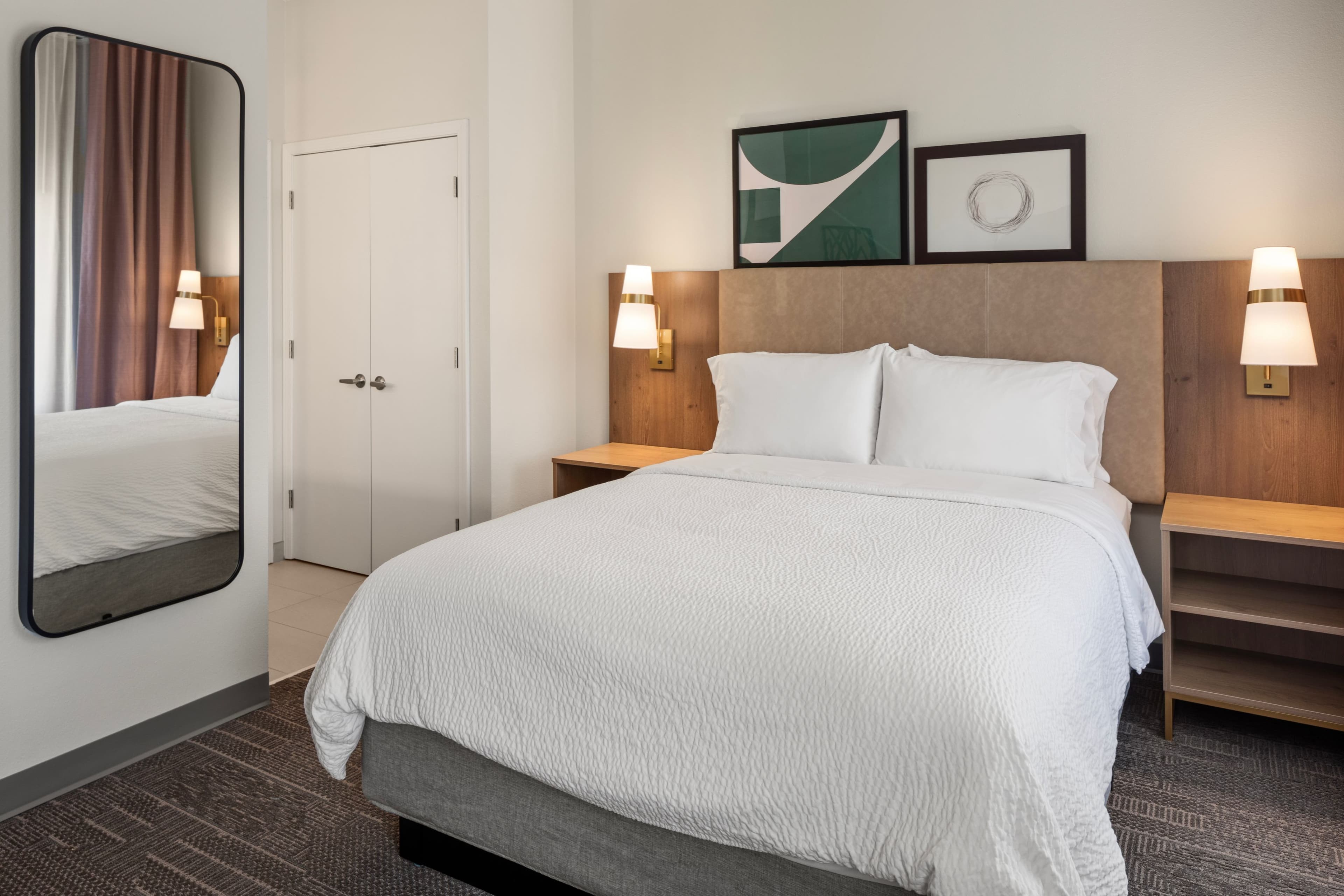 Staybridge Suites Mpls-Maple Grove/Arbor Lakes - Image 5