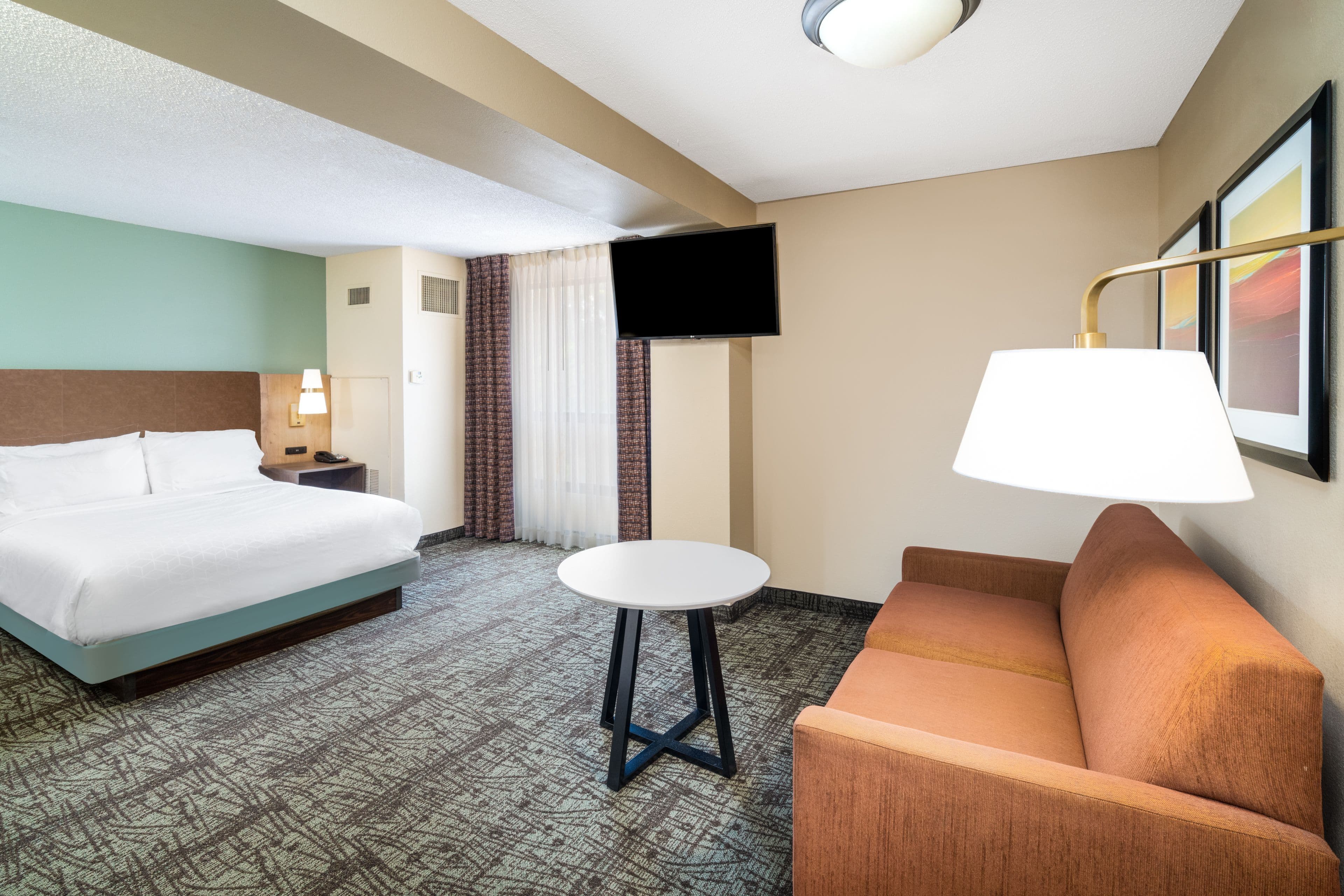 Staybridge Suites Memphis-Poplar Ave East - Image 5