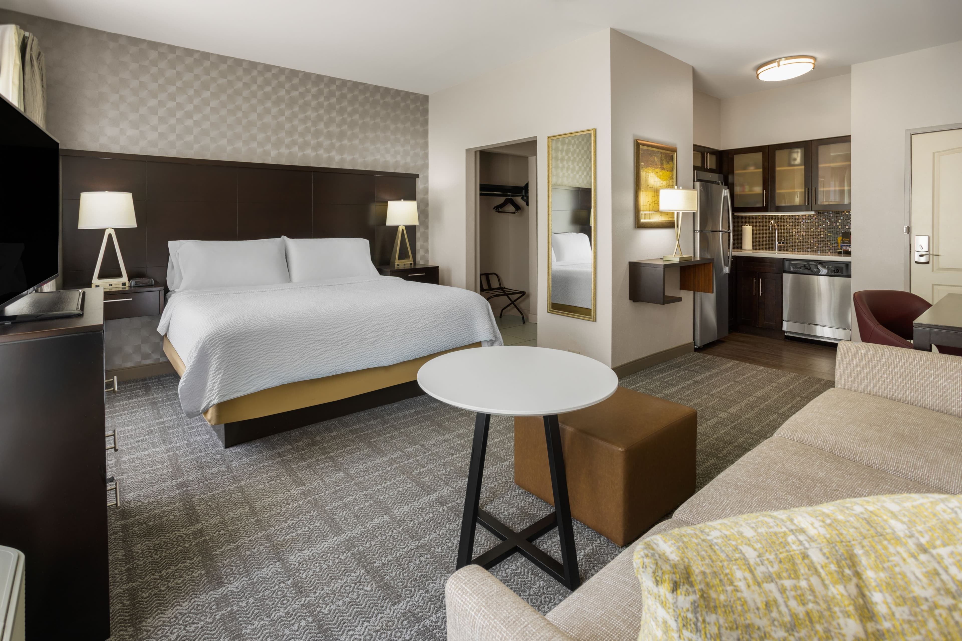 Staybridge Suites Miamisburg — 10