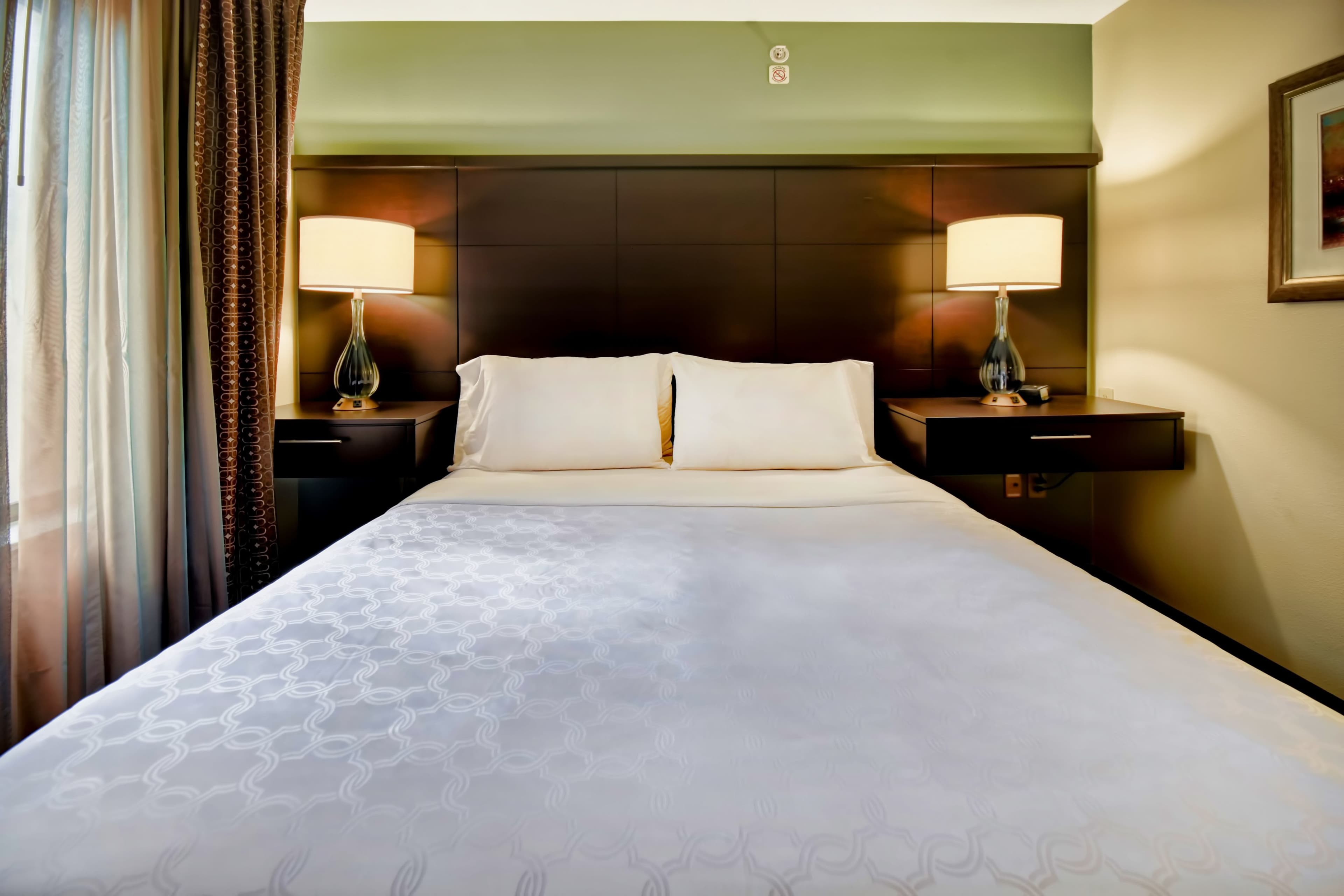 Staybridge Suites Middleton/Madison-West - Image 2